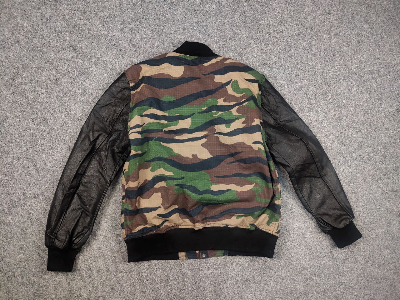 Reason Vintage Reason Varsity Camo Bomber Jacket kanye west Style Size US L / EU 52-54 / 3 - 9 Thumbnail