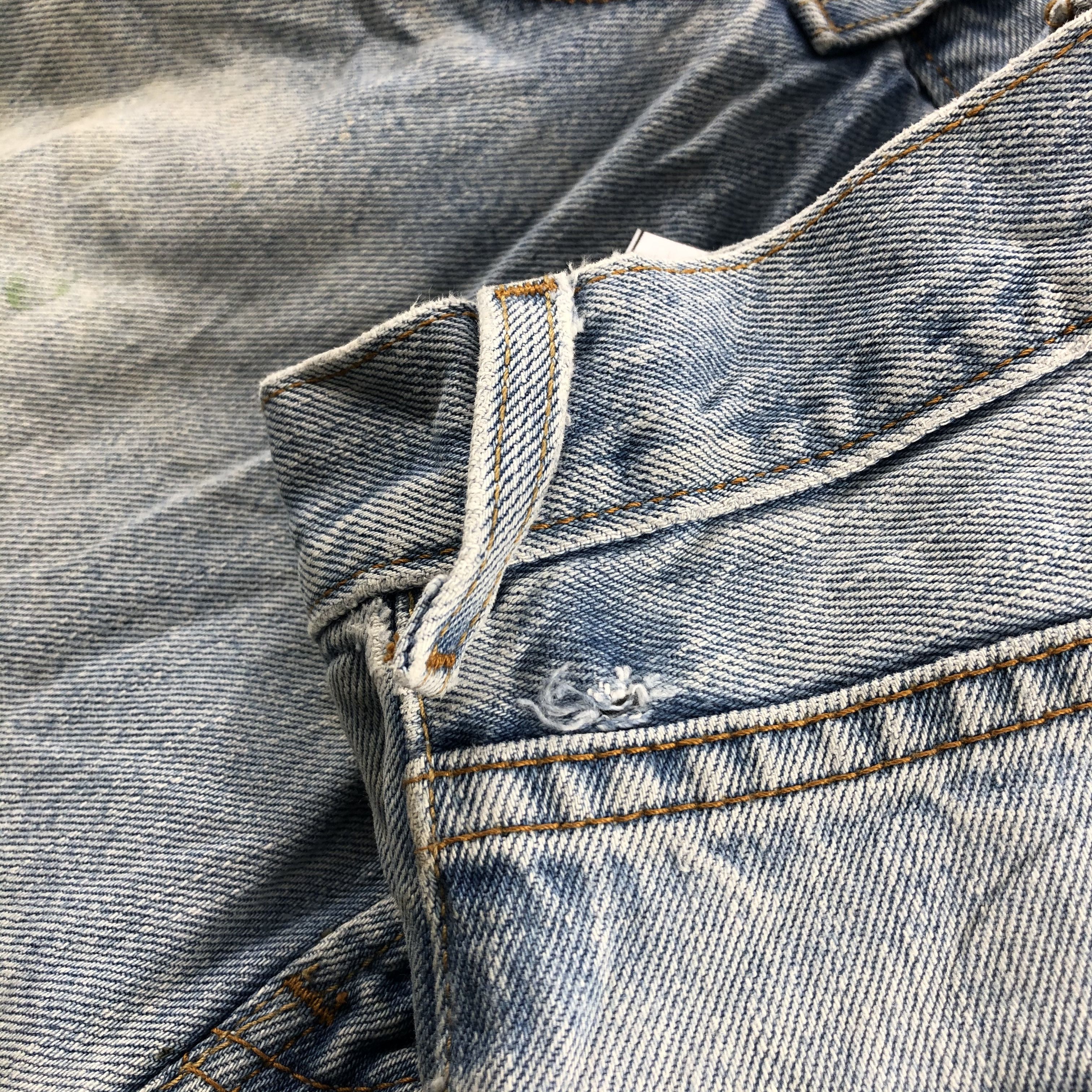 Levi's × Vintage Vintage Light Wash Levis Jeans Lot 550-JM795 Size US 34 / EU 50 - 12 Thumbnail