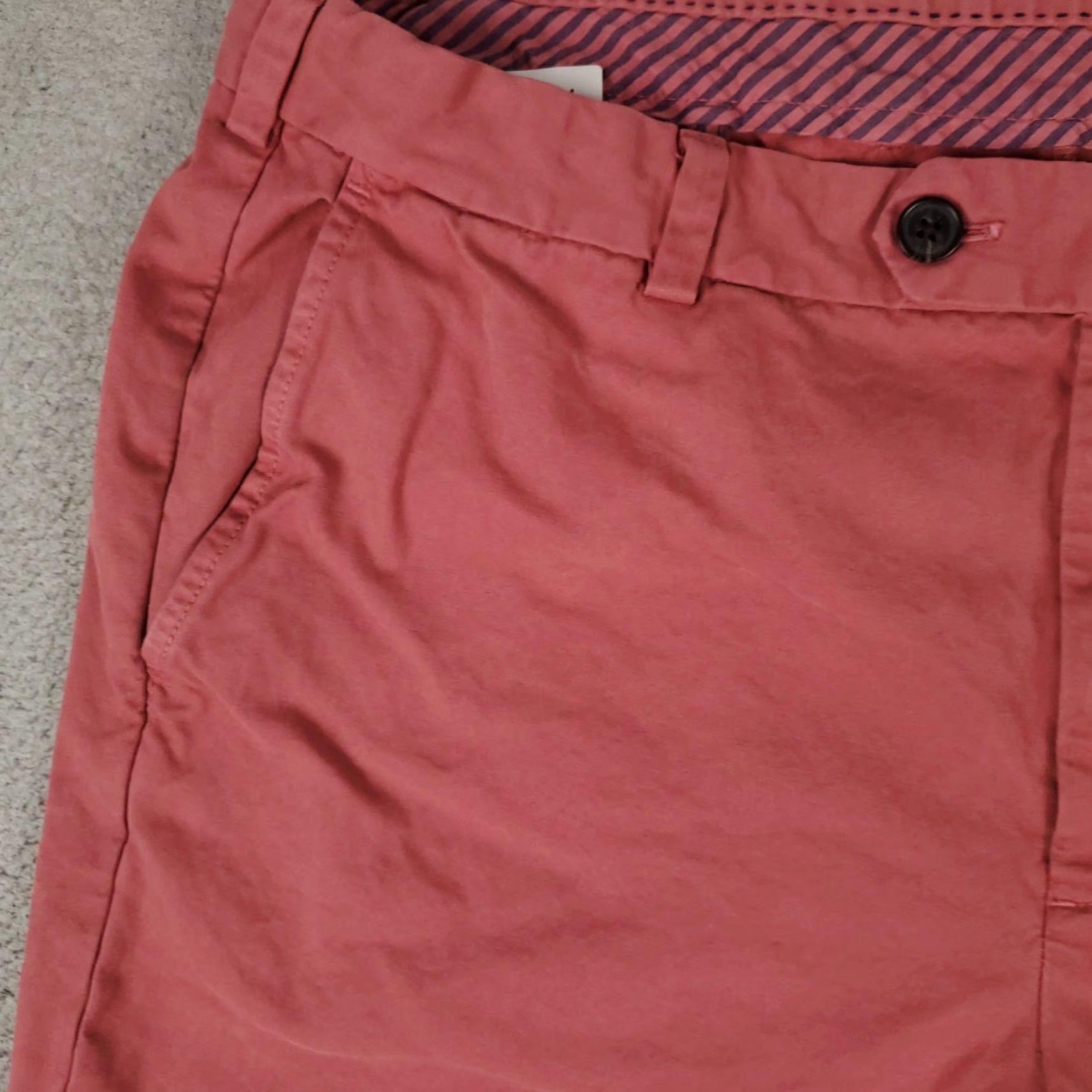 Brooks Brothers VINTAGE? No, Brooks Brothers Shorts Men 38 Red Flat Front Chino Slash Pockets Cotton Men's Swim Casual Business - Regular 38 Red Mens Size US 38 / EU 54 - 2 Thumbnail
