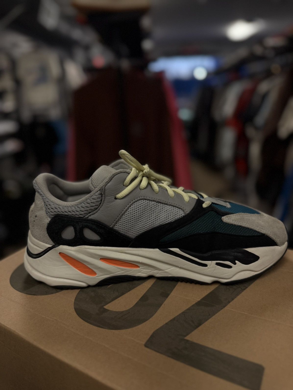 Adidas × Yeezy Yeezy 700 Wave Runner Size 11 Pre Owned W BOX Size US 11 / EU 44 - 10 Thumbnail
