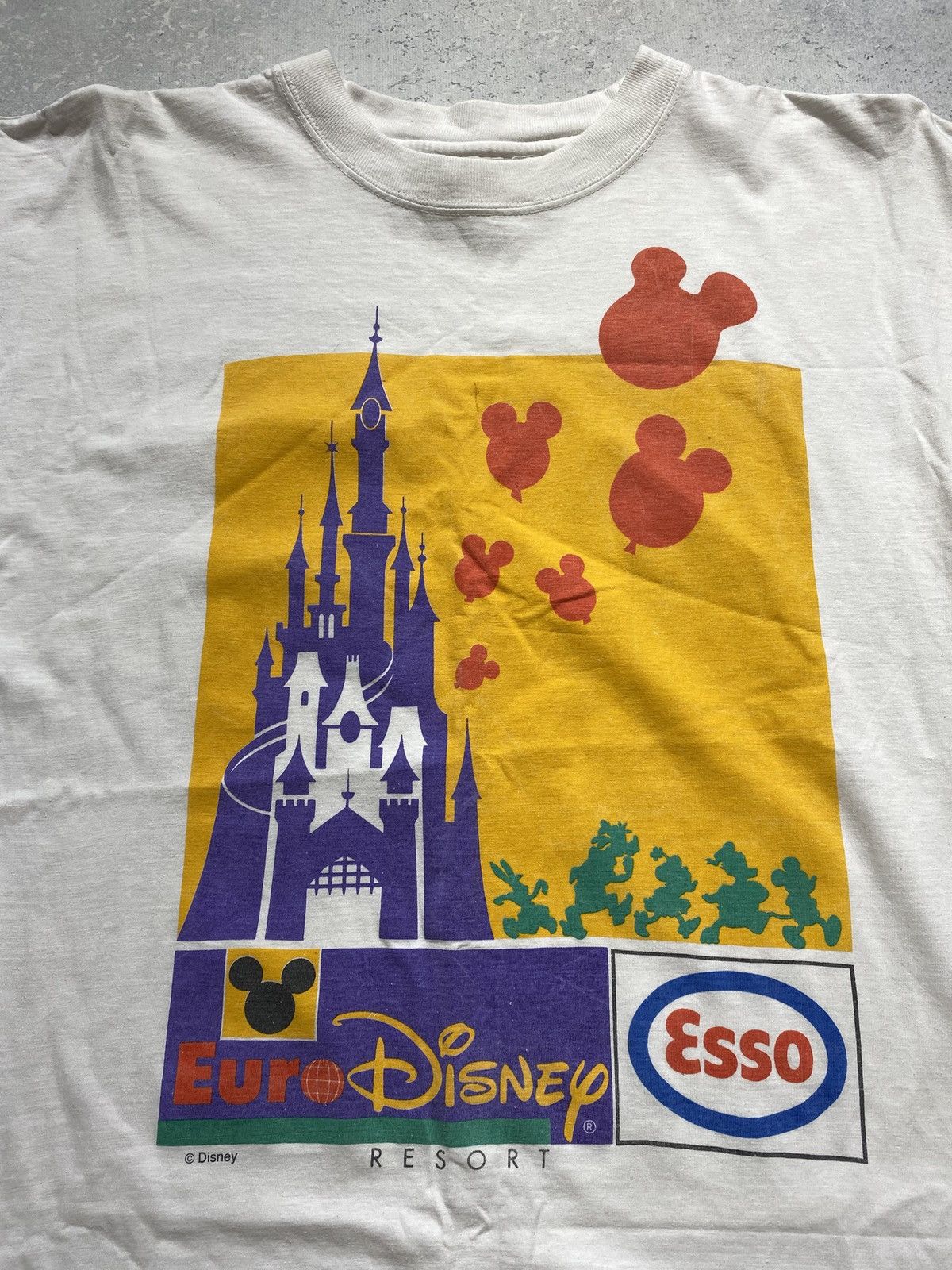 Disney Vintage 90s Esso Disney Eurodisney resort graphic t-shirt Size US M / EU 48-50 / 2 - 3 Thumbnail