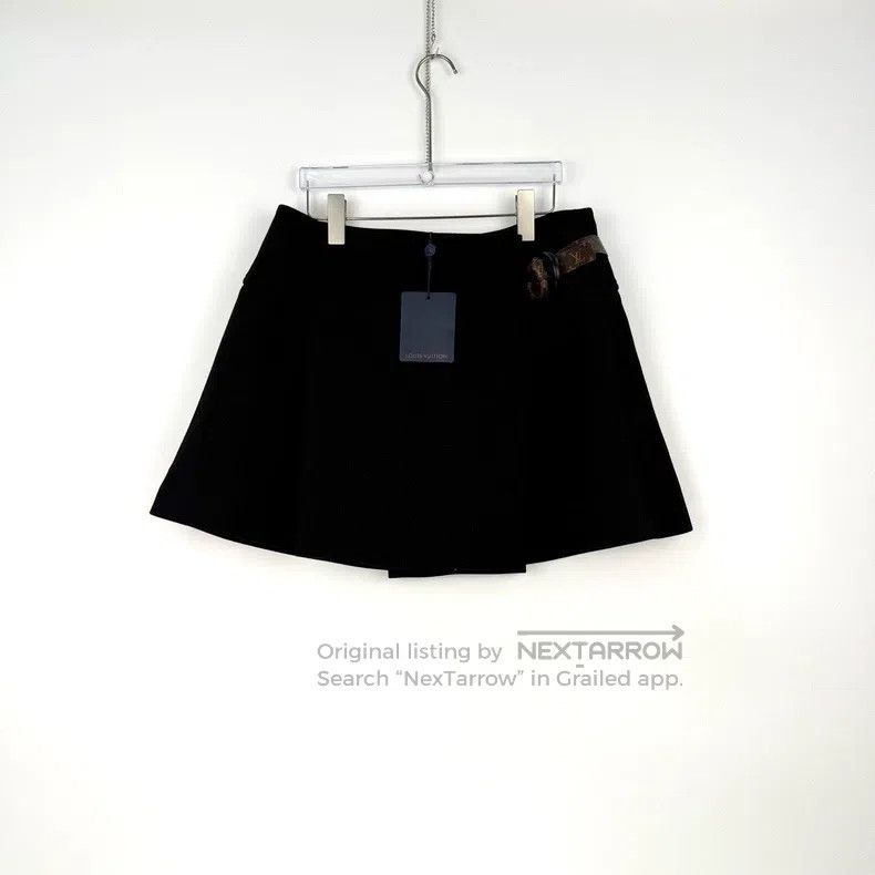 Louis Vuitton Louis Vuitton Black presbyopic leather button skirt Size 41" - 3 Thumbnail