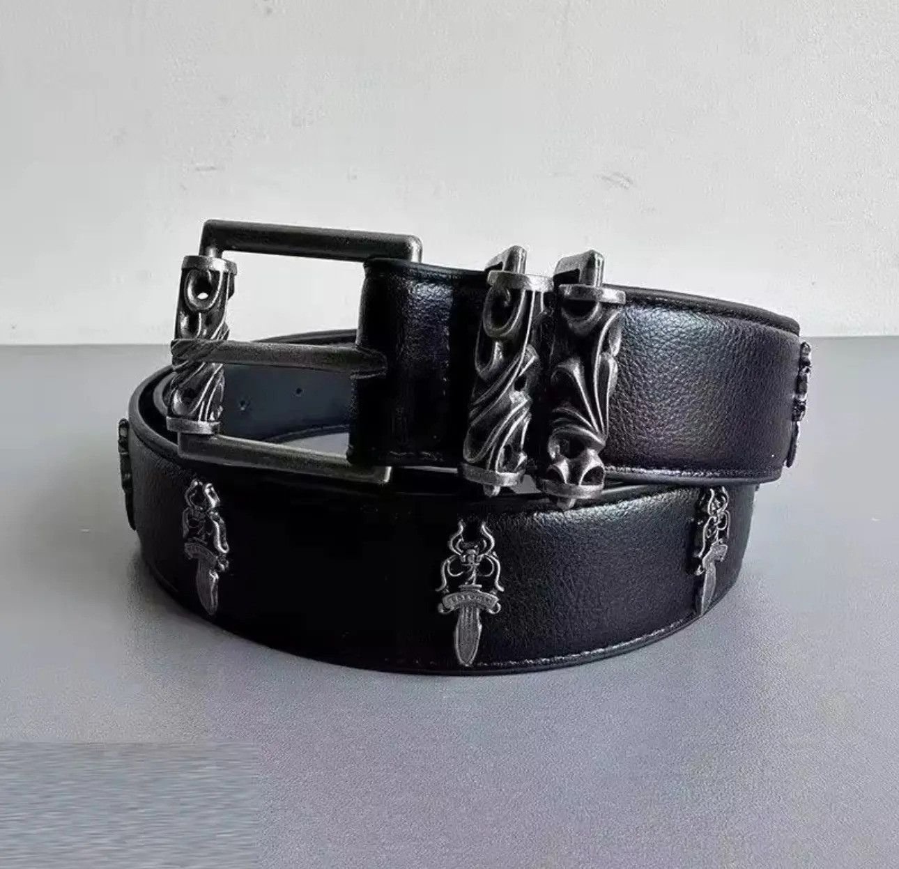 Other Leather Gothic Y2k Punk Rivet Skeleton Unisex Belt Size ONE SIZE - 1 Thumbnail