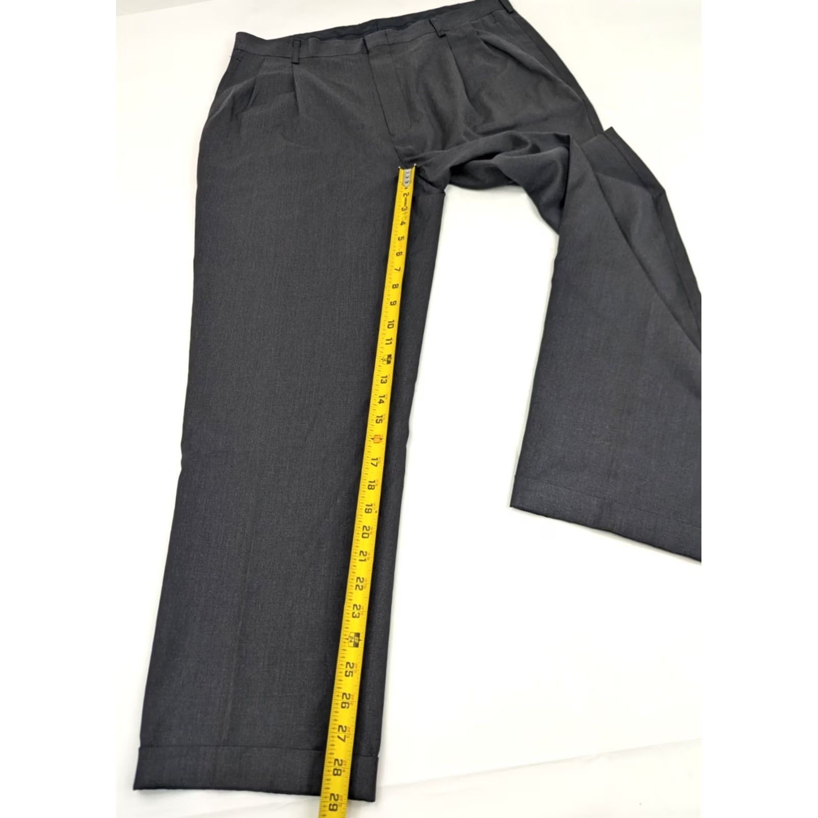 Jos. A. Bank Jos. A. Bank Traveler's 100% Wool Pleated Dress Pants Men 36x30 Gray Size US 36 / EU 52 - 5 Thumbnail