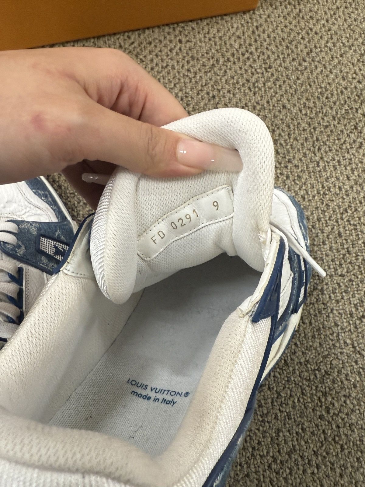 Louis Vuitton LOUIS VUITTON LV TRAINER MONOGRAM DENIM WHITE BLUE Size US 9 / EU 42 - 6 Thumbnail