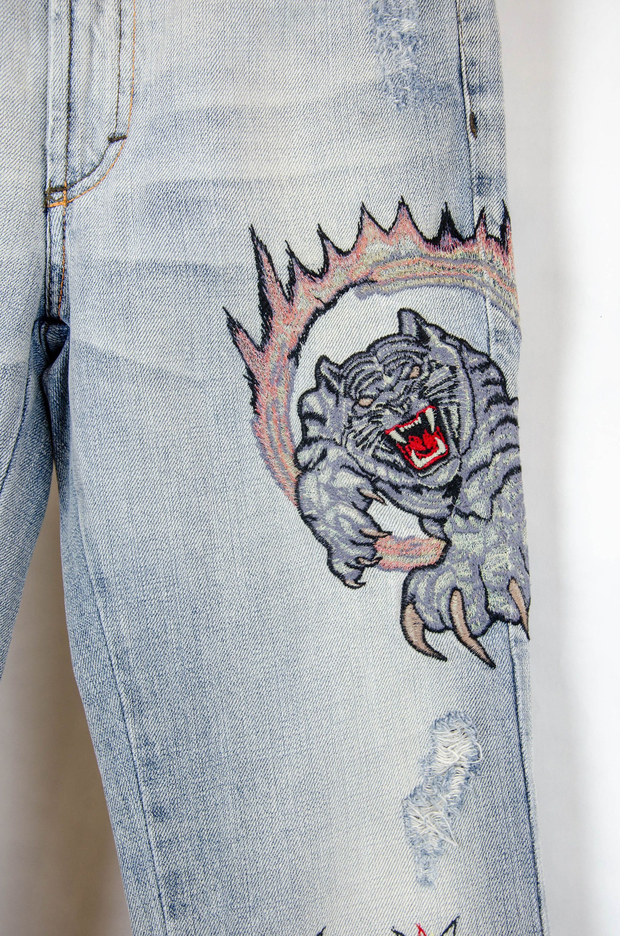 Just Cavalli Just Cavalli Tiger Embroidered Jeans – Size W26 Size 26" / US 2 / IT 38 - 6 Thumbnail