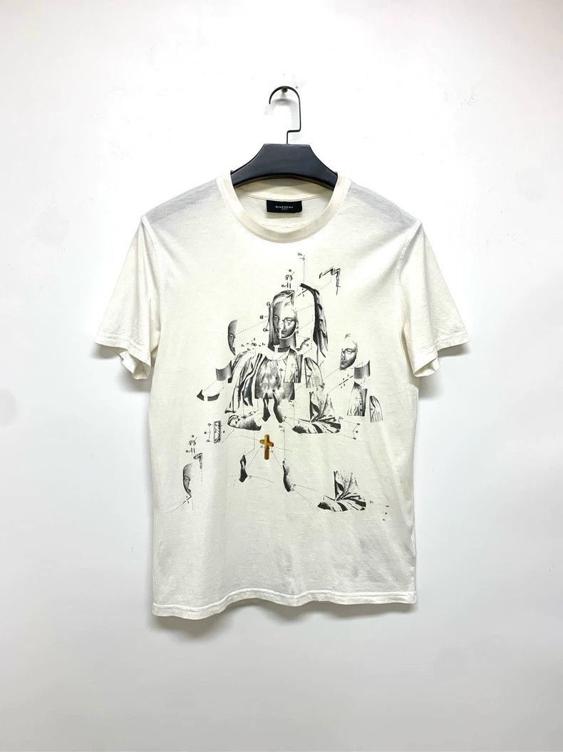 Givenchy Givenchy Front Graffiti Short Sleeve T-Shirt, M Size Size US M / EU 48-50 / 2 - 1 Thumbnail