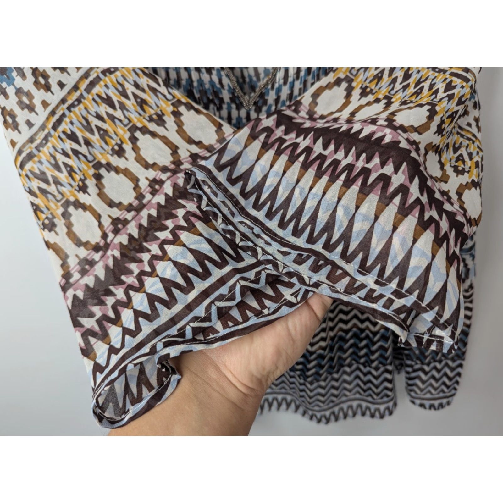 Ariat Ariat Tunic Shirt Geometric Beaded Chiffon Bohemian Western Print 3/4 Sleeve V-Neck Size M Multicolor Casual Womens Size M / US 6-8 / IT 42-44 - 3 Thumbnail