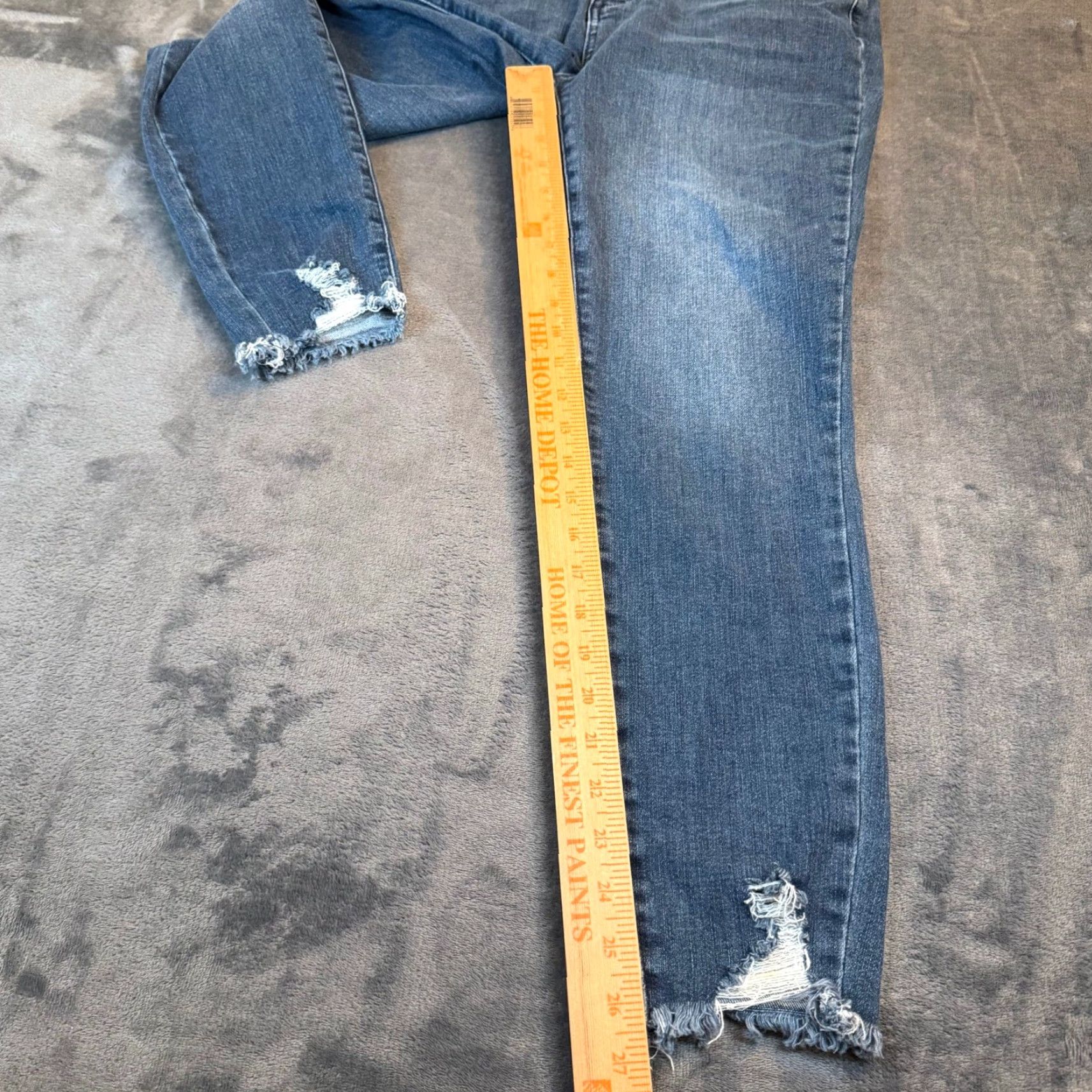 Vintage Judy Blue Skinny Jeans Womens 30 Medium Blue Distressed Raw Hem 11/30 JB88425 Jeans Men's? No, Women’s? (Clarify) Size 30" / US 8 / IT 44 - 7 Thumbnail