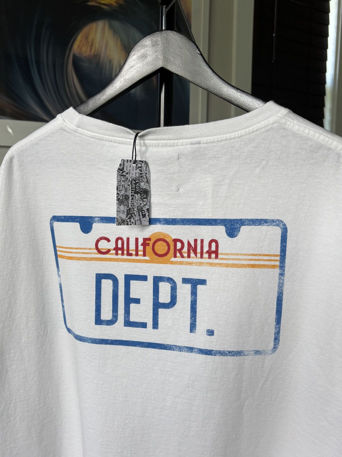 GALLERY DEPT - LICENSE PLATE CALIFORNIA LOGO TEE