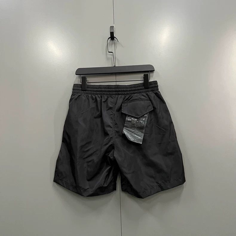 Louis Vuitton Louis Vuitton size s Black shorts 2502-Nextarrow Size US 28 / EU 44 - 2 Thumbnail
