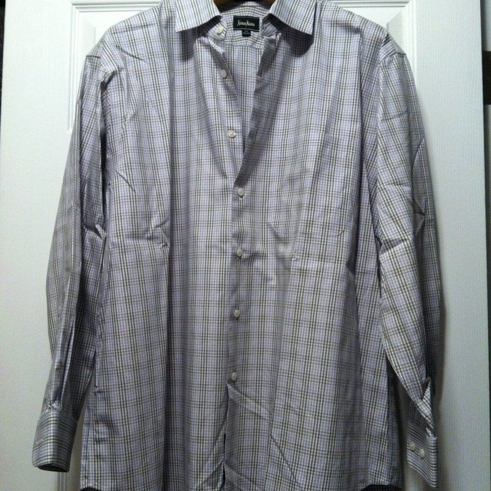 Neiman Marcus NEIMAN MARCUS MENS COTTON CASUAL SHIRT SIZE: 17.5/32-33 Size US XL / EU 56 / 4 - 3 Thumbnail