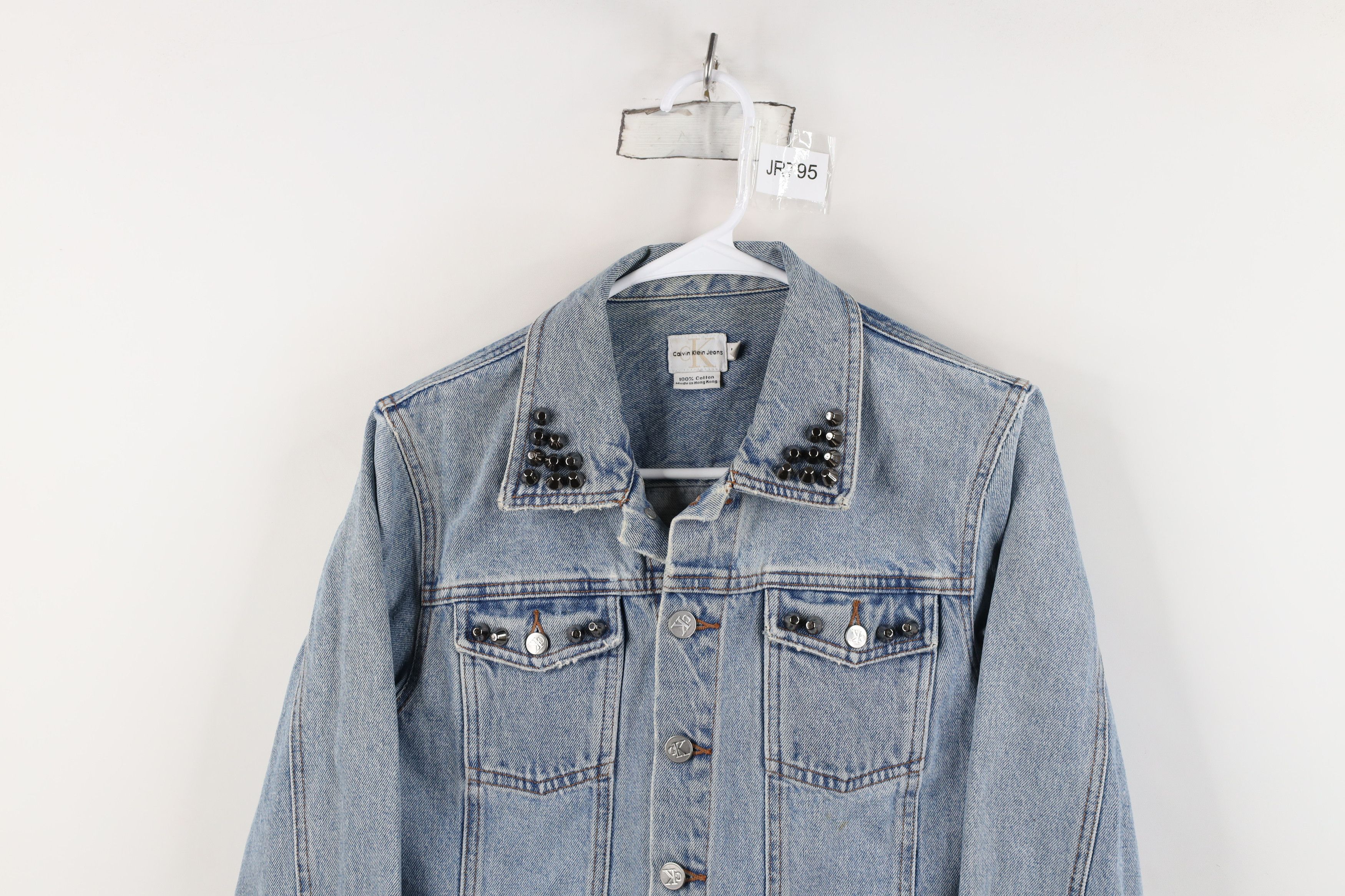 Calvin Klein Vintage 90s Calvin Klein Cropped Battle Denim Trucker Jacket Size L / US 10 / IT 46 - 2 Thumbnail