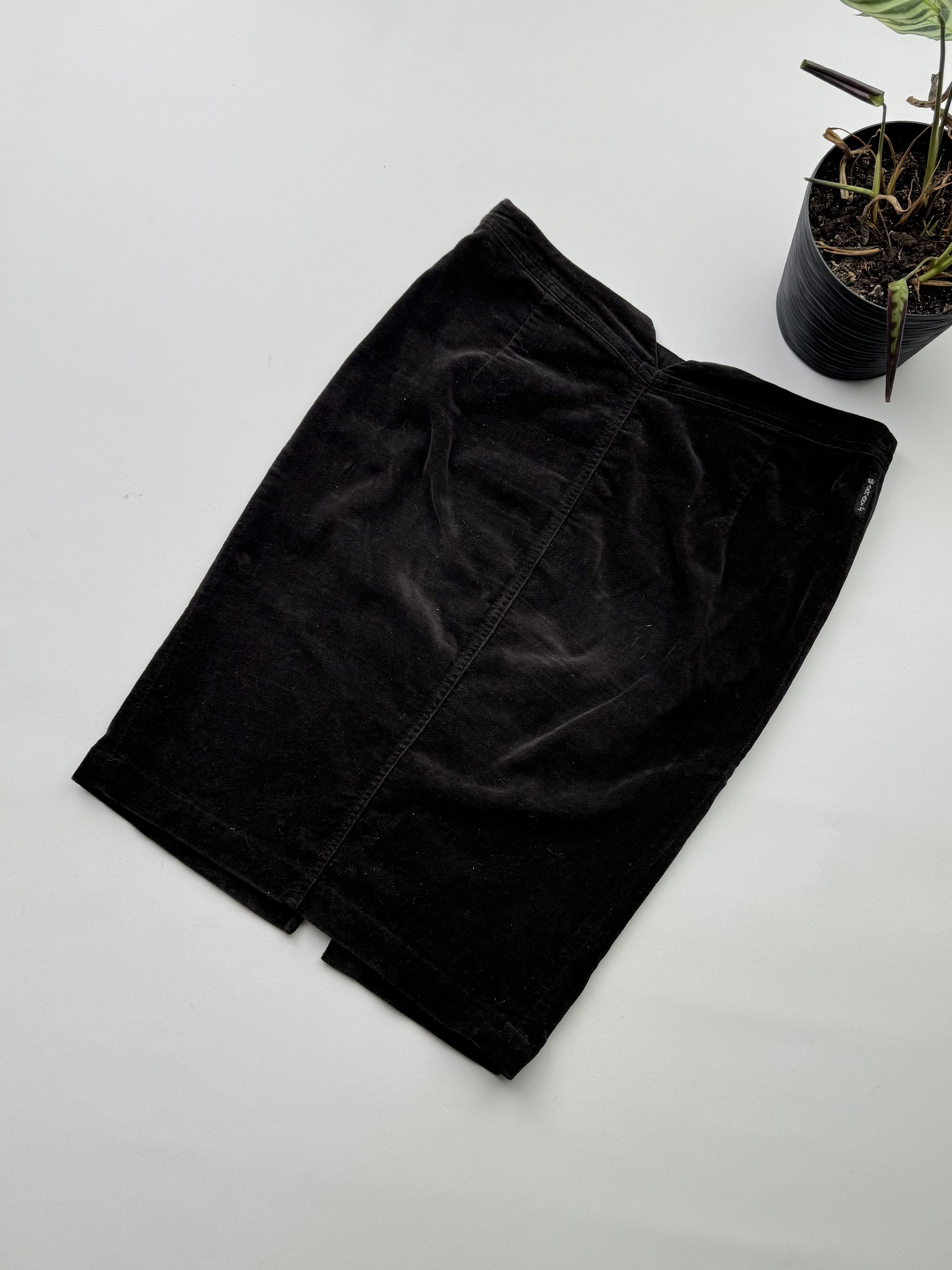 Armani Armani Jeans Vintage Skirt (145) Size 28" / US 6 / IT 42 - 1 Thumbnail