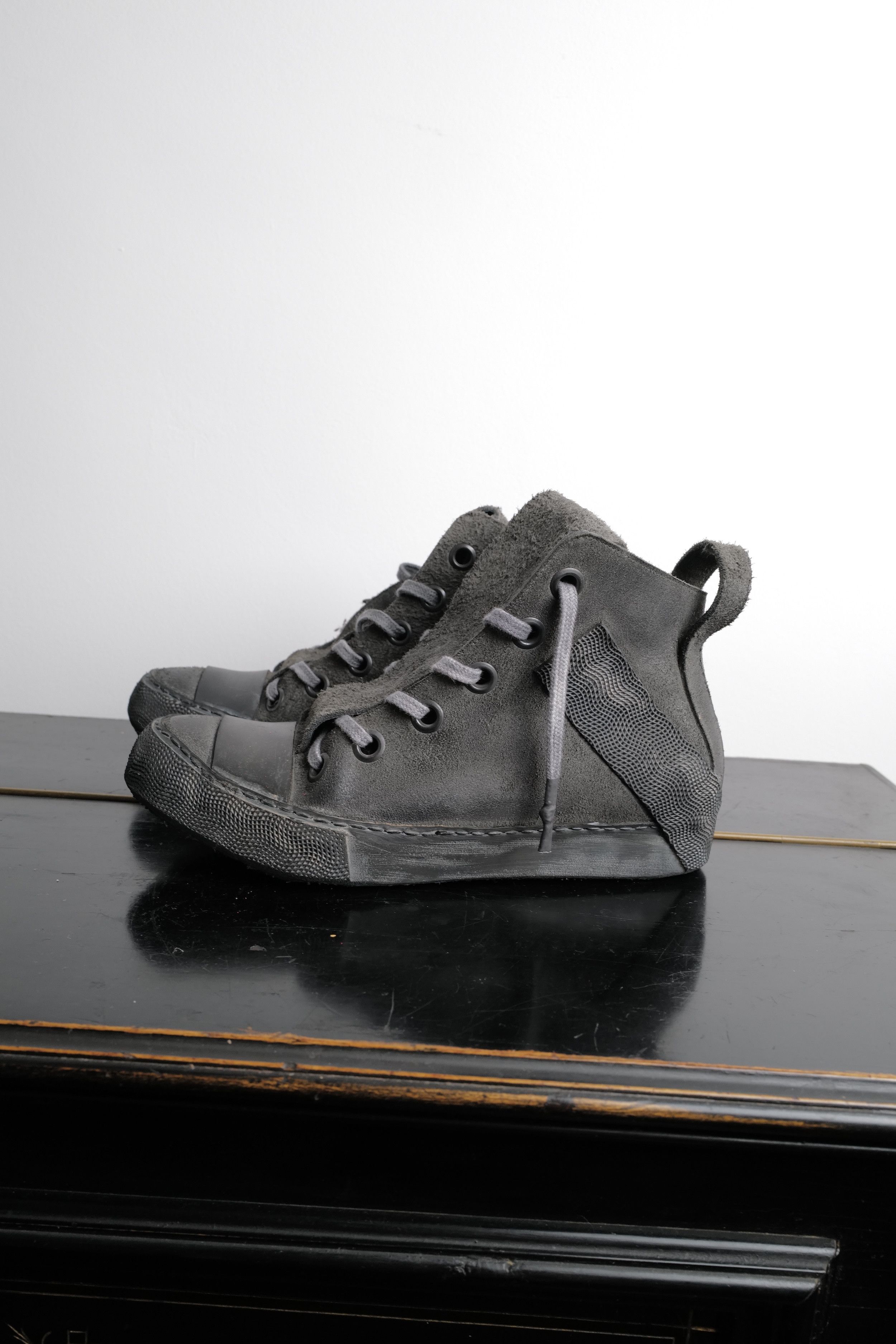 Other NUBUK LEATHER RUBERISED SHOES Size US 7 / EU 40 - 5 Thumbnail