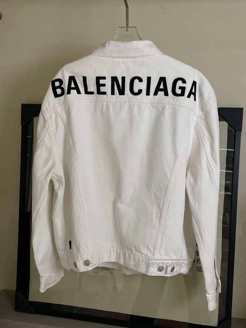 Balenciaga Balenciaga White Denim Jacket Vest Logo Embroidery Size US S / EU 44-46 / 1 - 2 Thumbnail