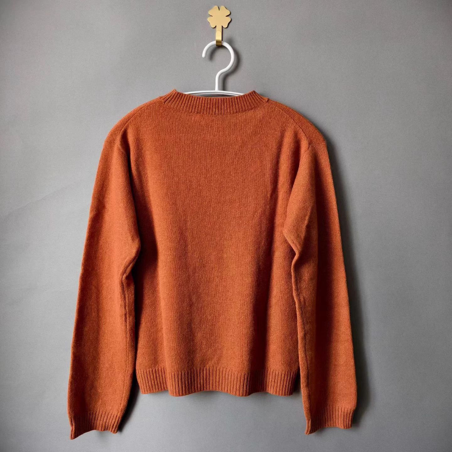 Dior Dior Embroidered Bee Cashmere Sweater 34 99 Size XS / US 0-2 / IT 36-38 - 2 Thumbnail