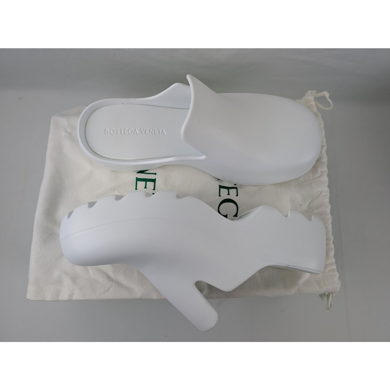 o1rshd1 Q:2 / Gel Rubber Flash Slipper in Chalk