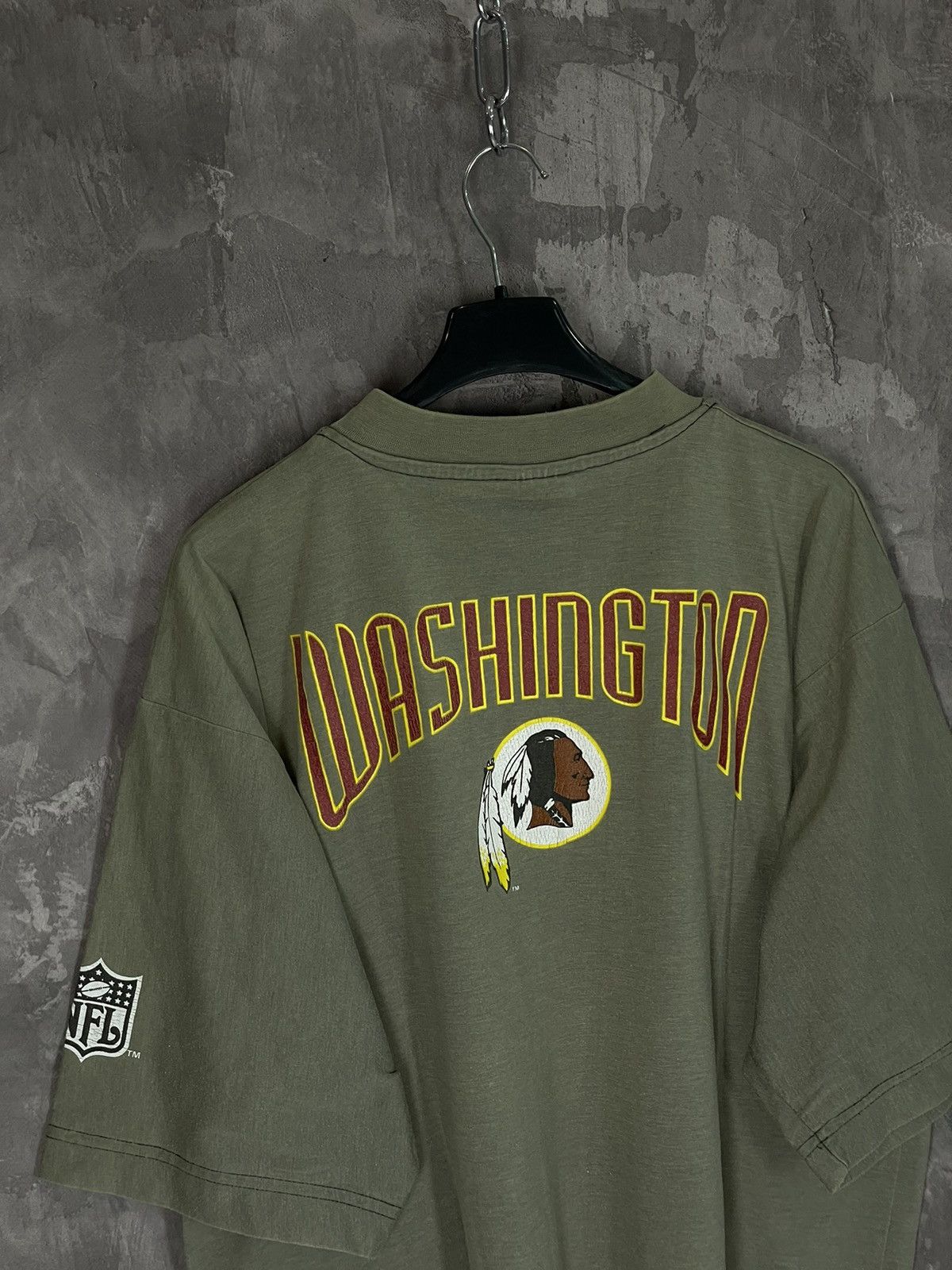 NFL × Vintage VINTAGE 1990s WASHINGTON REDSKINS NFL FOOTBALL T SHIRT Size US L / EU 52-54 / 3 - 10 Thumbnail