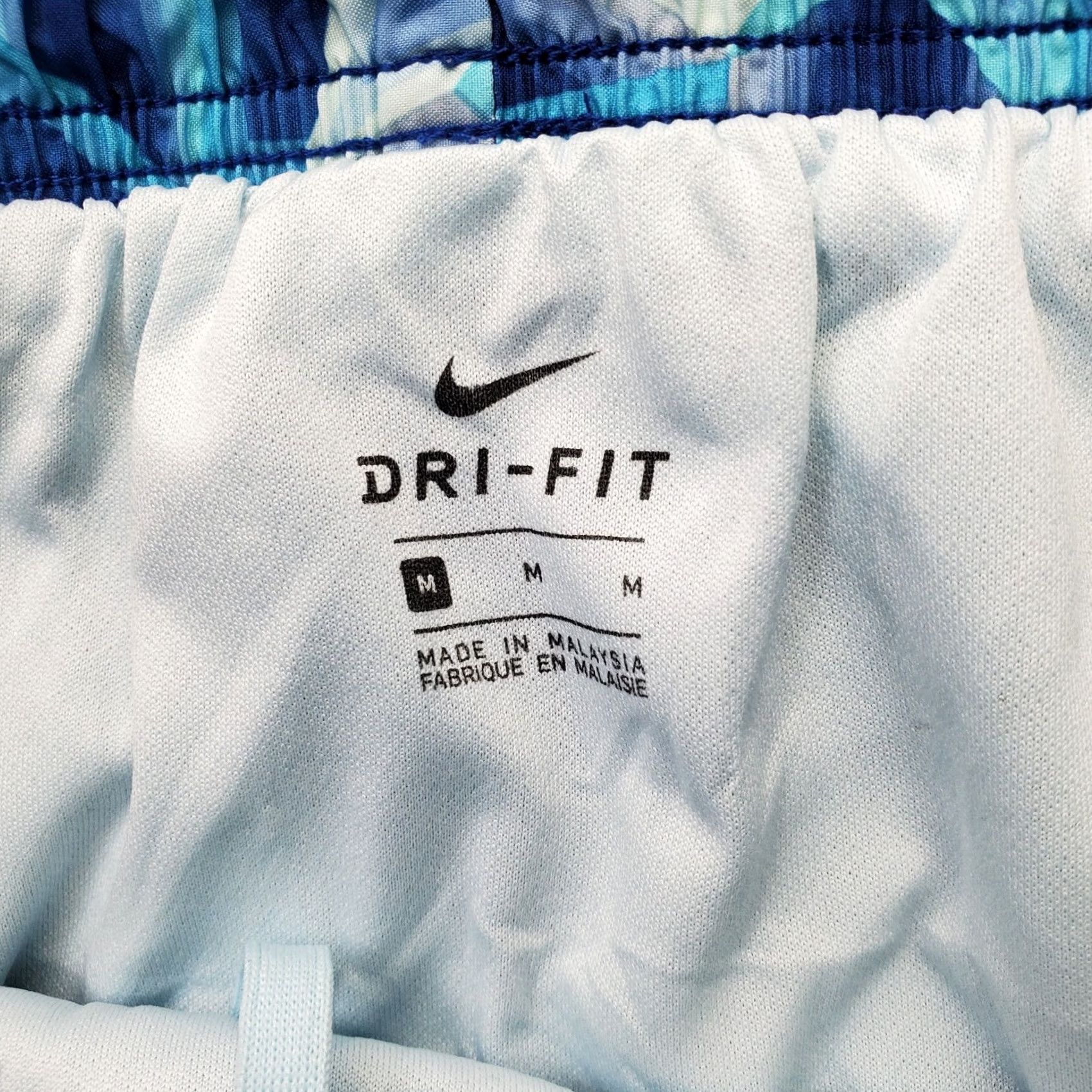 Nike Nike Athletic Shorts Womens M Multi Geo Print Dri Fit Elastic Waist Drawstring Size 32" / US 10 / IT 46 - 6 Thumbnail