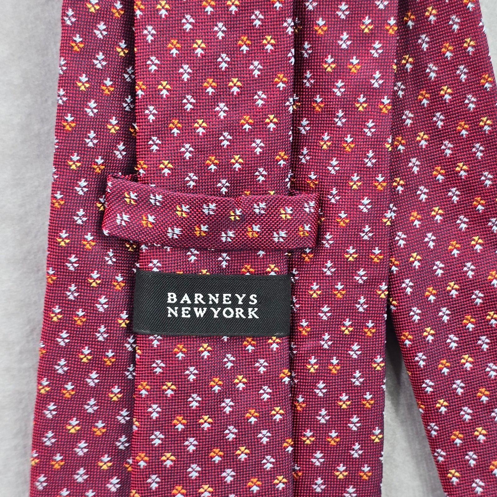 Barneys New York Barneys New York Red Floral 100% Silk Italy Men's Neck Tie Size 30 - 4 Thumbnail