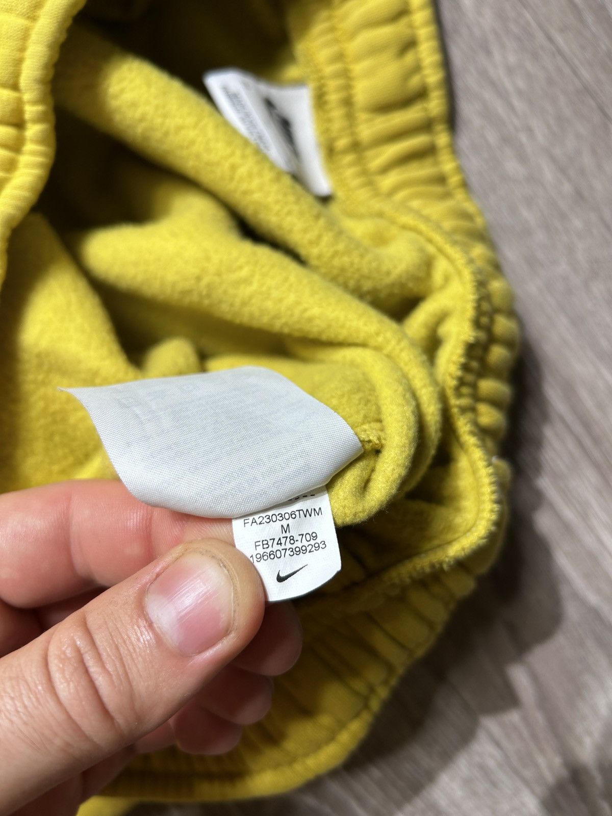 Nike Nike Yellow Fleece Track Pants Size US 32 / EU 48 - 7 Thumbnail
