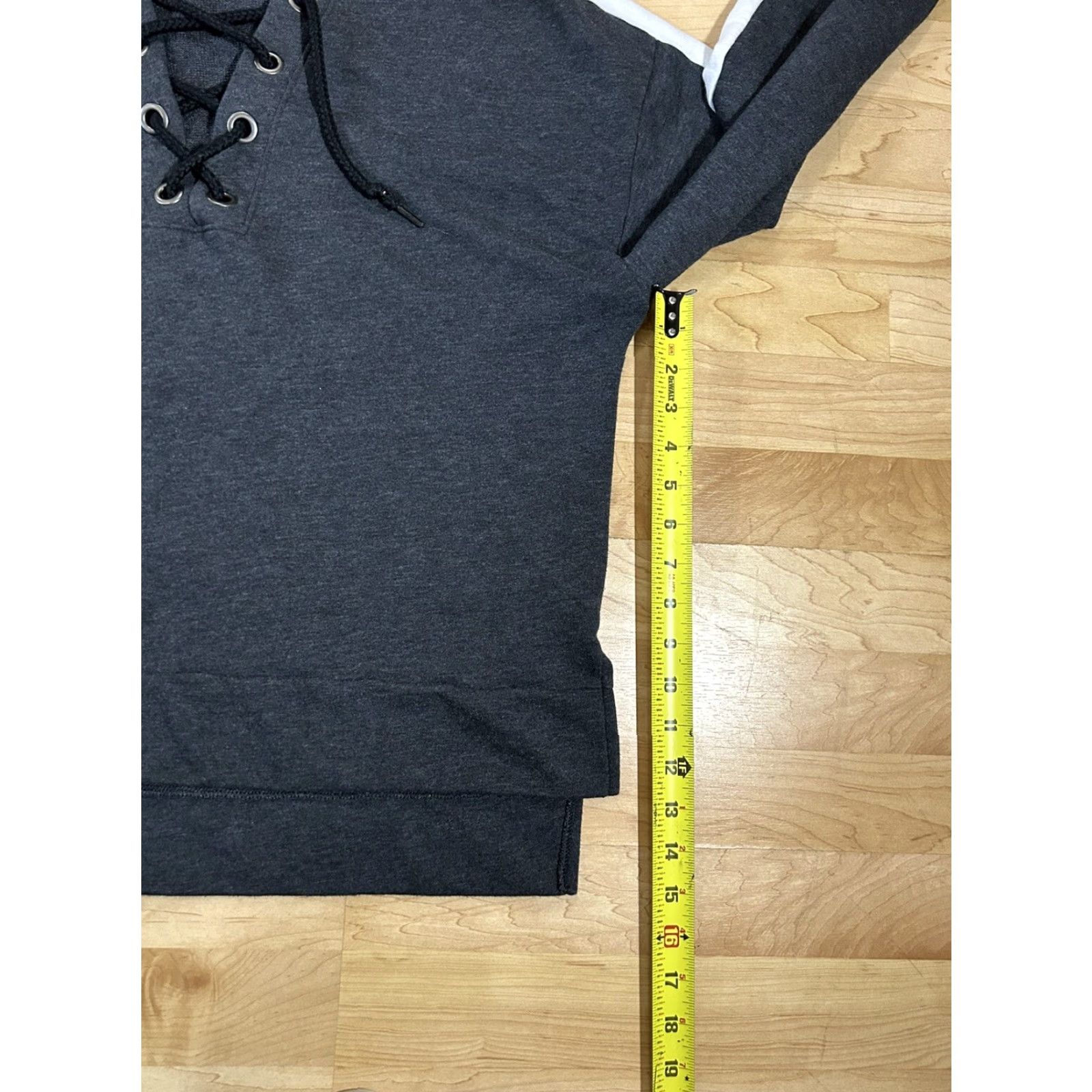 Vintage VINTAGE? No — (Not Vintage) Victoria's Secret PINK Hoodie Pullover Tie-Up Front Gray L Women Size L / US 10 / IT 46 - 3 Thumbnail