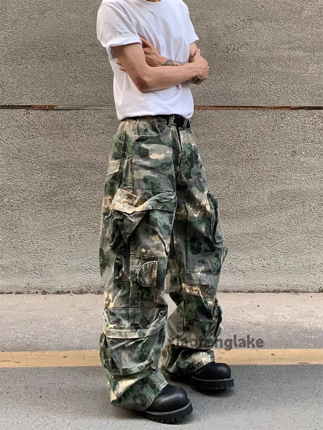Designer × Japanese Brand × Vintage Unisex washed faded cleanfit yuppie camo cargo pants Size US 28 / EU 44 - 1 Thumbnail
