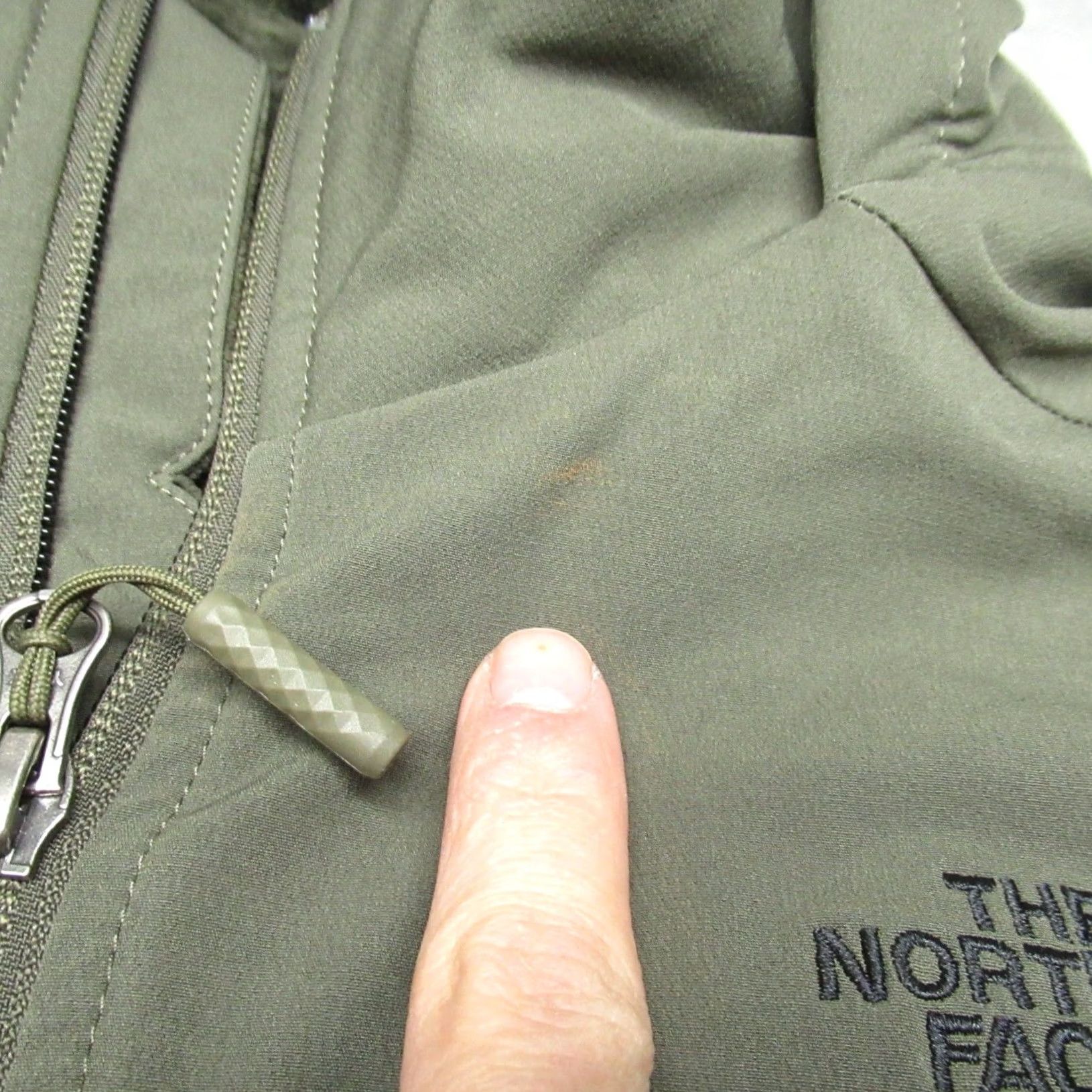 The North Face The North Face Jacket Womens M Green WindWall Softshell Zip Logo Logged Pocket Wind-Resistant Athletic Casual Travel Workwear Size M / US 6-8 / IT 42-44 - 4 Thumbnail