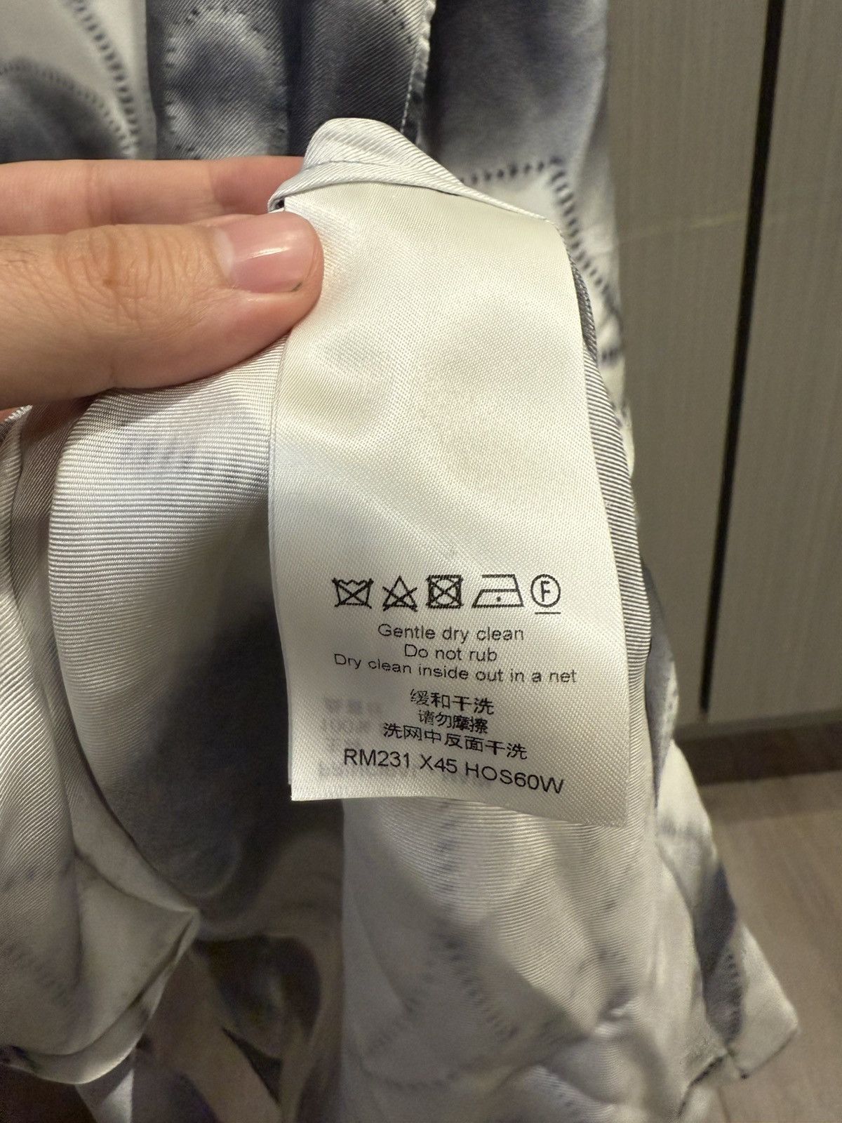 Louis Vuitton Louis Vuitton Grey Flower Monogram Oversized Silk Shirt Size US M / EU 48-50 / 2 - 6 Thumbnail