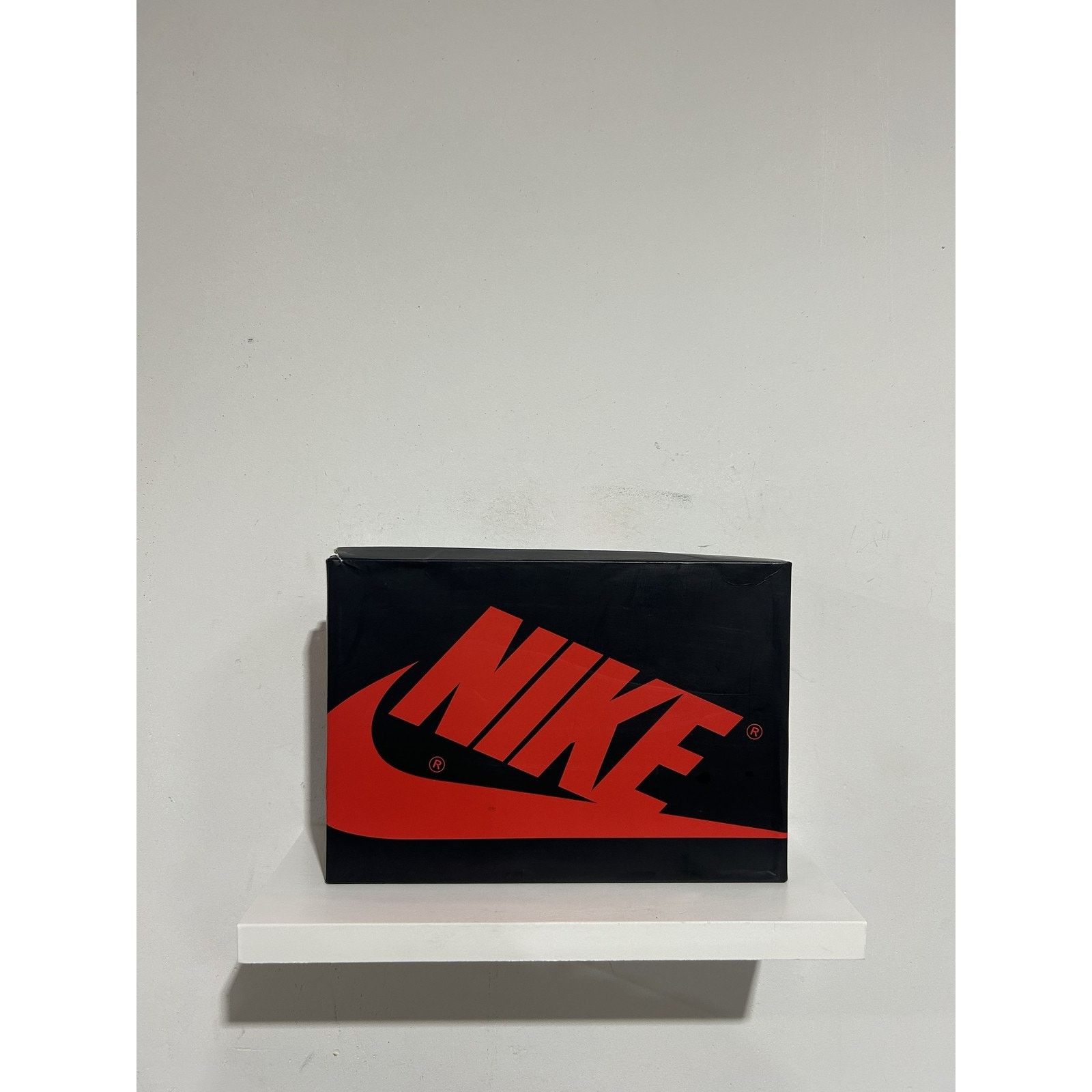 Jordan Brand Jordan 1 Pine Green Size 9.5 Preowned Size US 9.5 / EU 42-43 - 5 Thumbnail