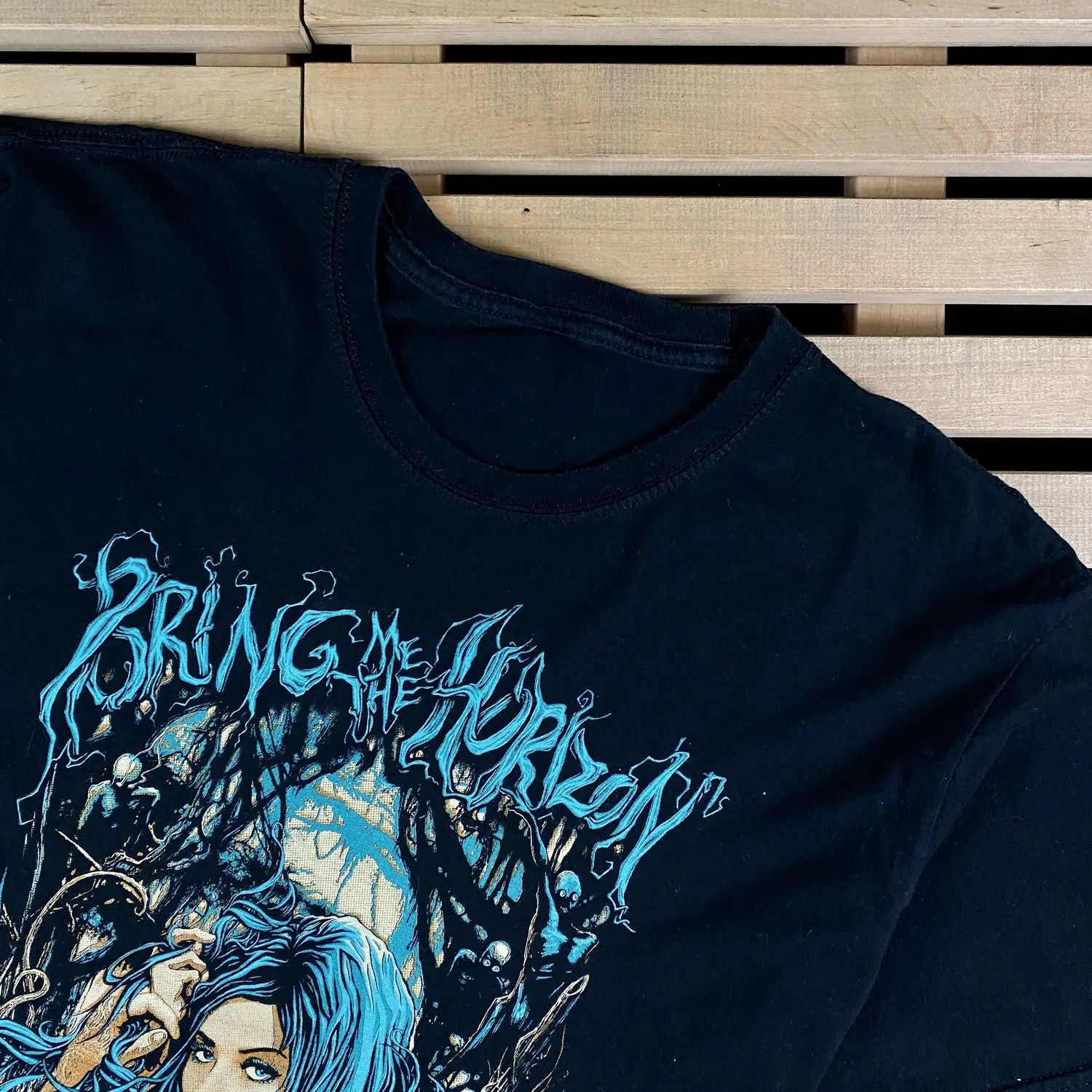 Band Tees Mens T-Shirt Bring Me The Horizon Vintage Size M-L Size US M / EU 48-50 / 2 - 2 Thumbnail