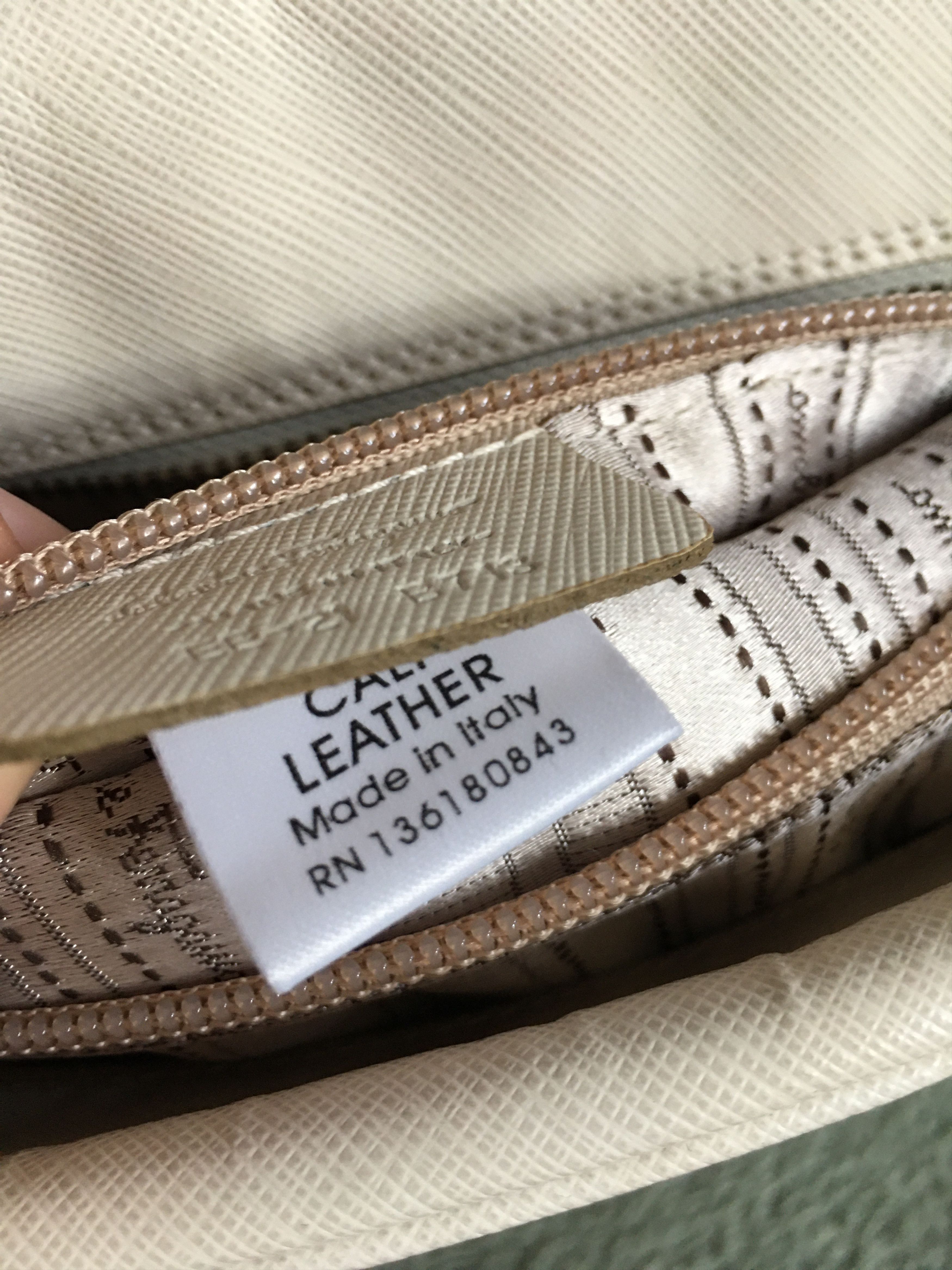 Salvatore Ferragamo Salvatore Ferragamo Cream Saffiano Leather Satchel Bag Size ONE SIZE - 17 Thumbnail