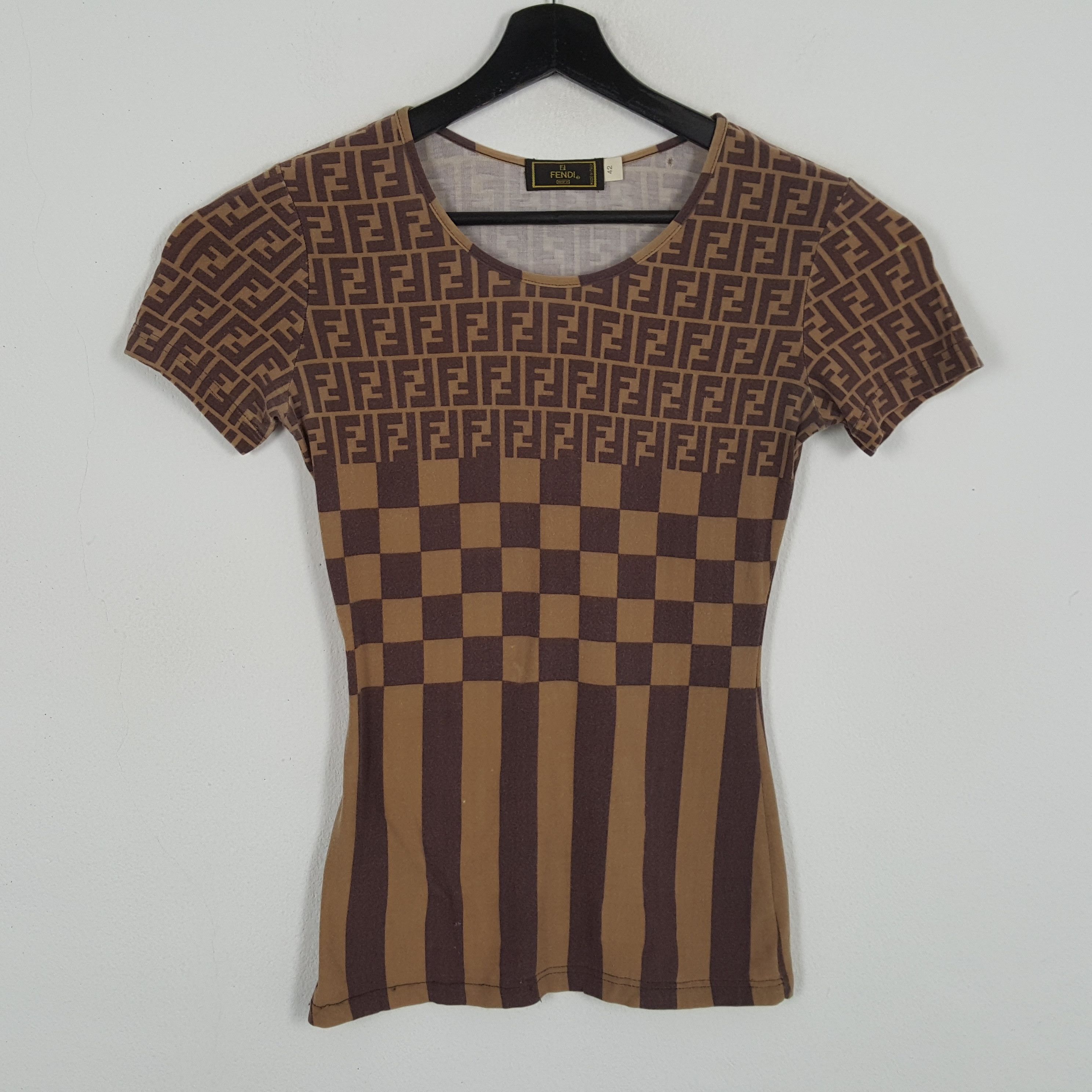 FENDI Tshirt Fashion Style Design Luxury Brand