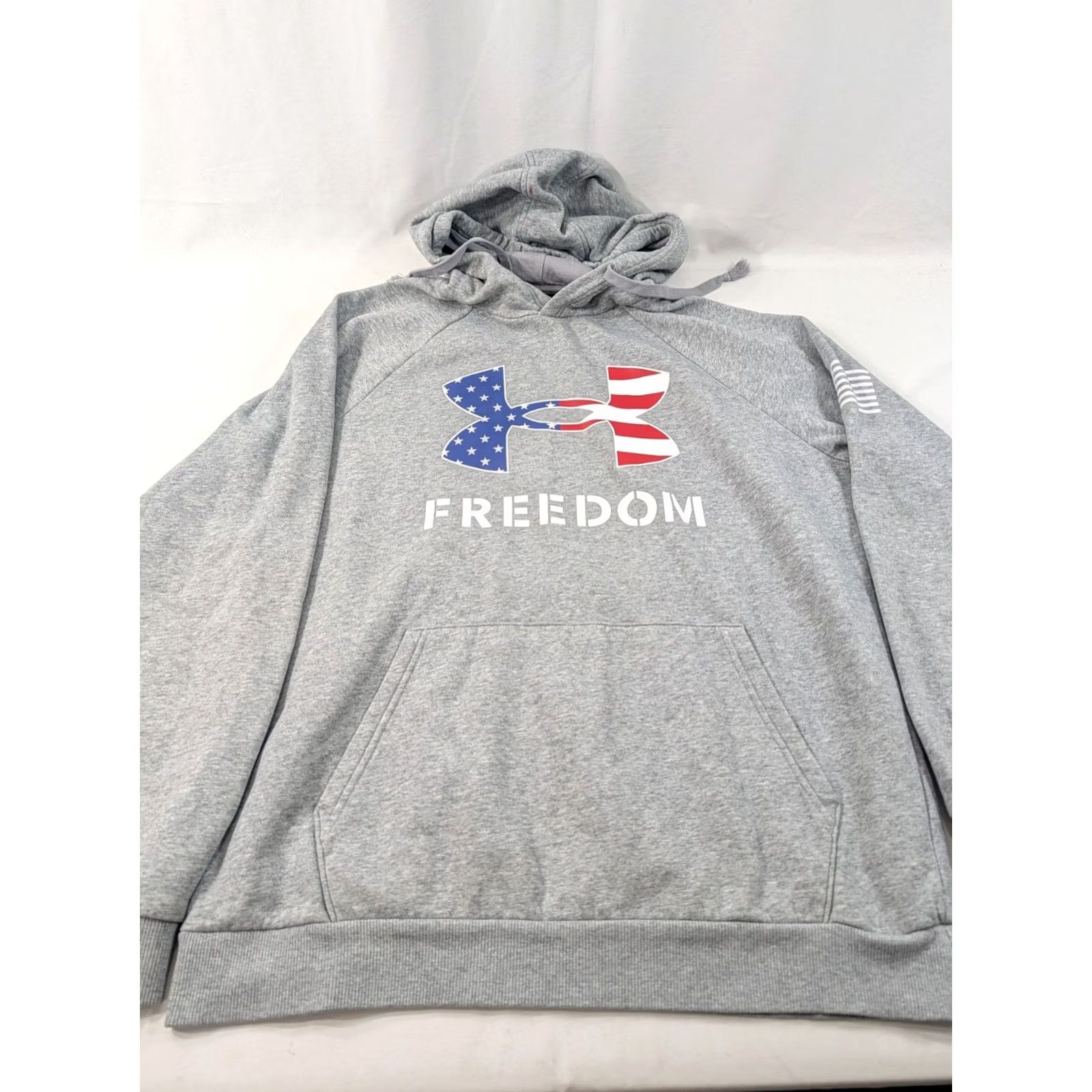 Under Armour Under Armour Hoodie Mens M Gray Freedom Flag Graphic Print Hooded Pockets UA Regular Pullover Size M Size US M / EU 48-50 / 2 - 3 Thumbnail