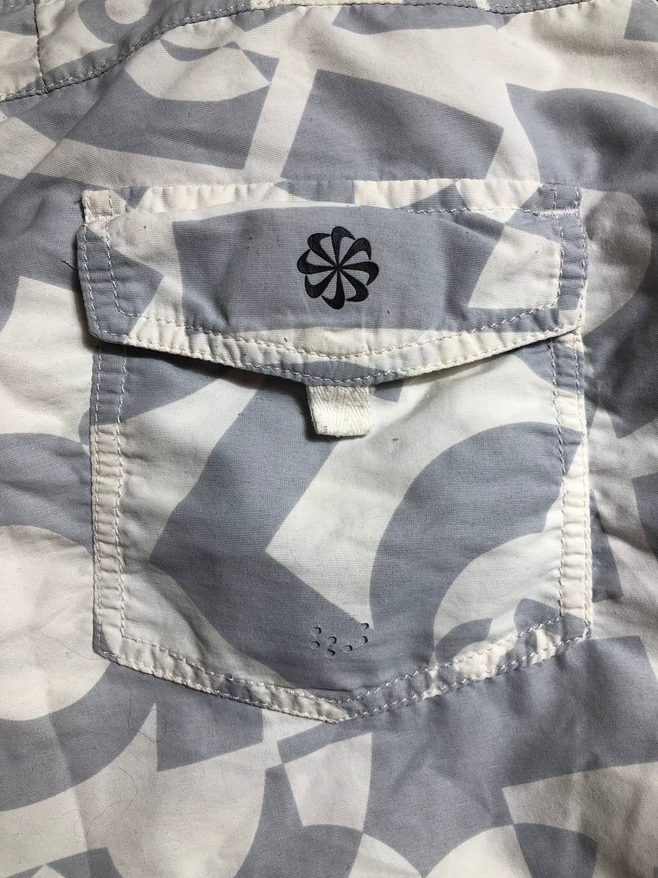 Nike × Vintage Vintage Nke Y2K Swimming Surf Shorts Size 33 Size US 33 - 17 Thumbnail