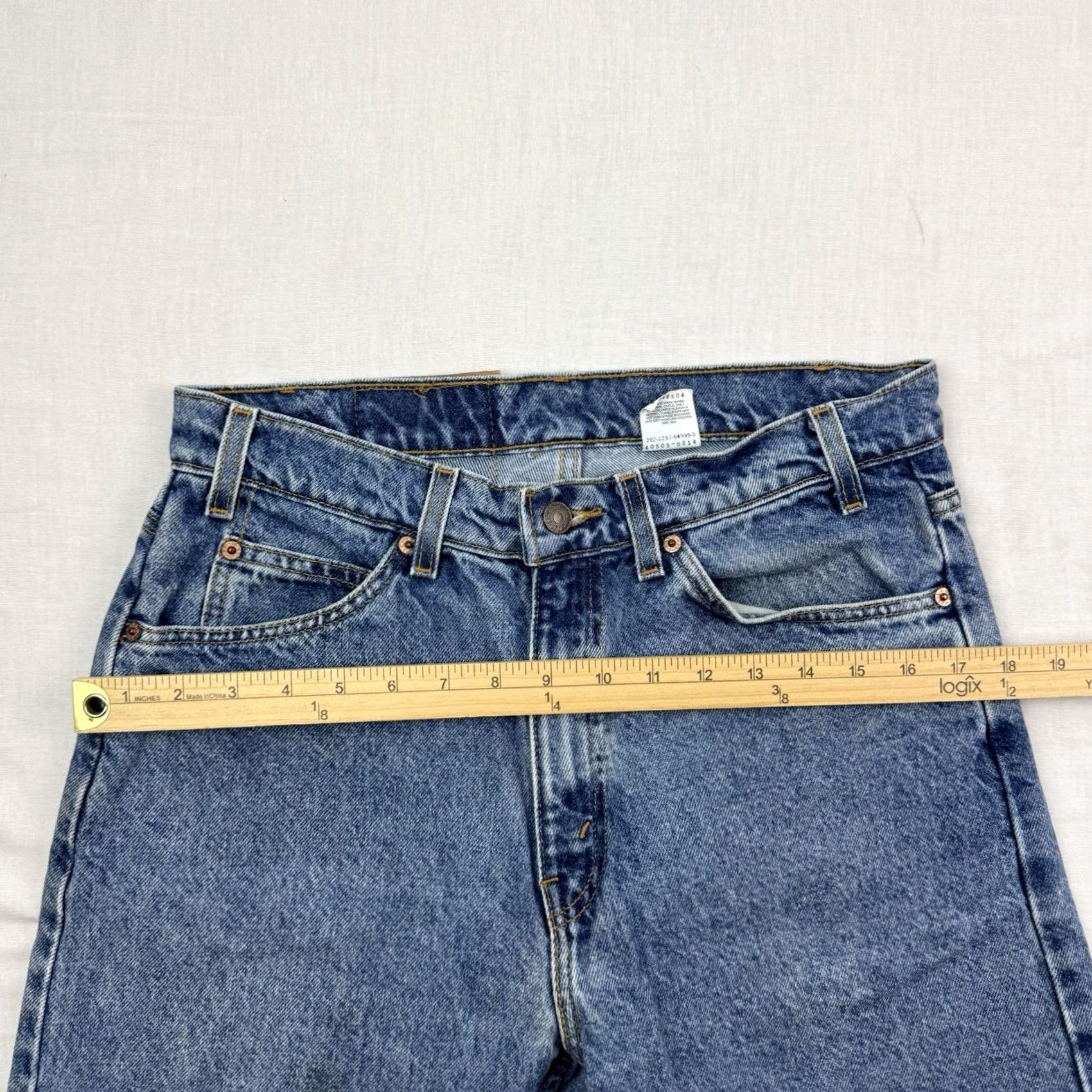 Levi's VINTAGE Levi's 505 Jeans Adult 32x30 Orange Tab Regular Straight Leg Denim 90s Mens Jeans Size US 32 / EU 48 - 7 Thumbnail