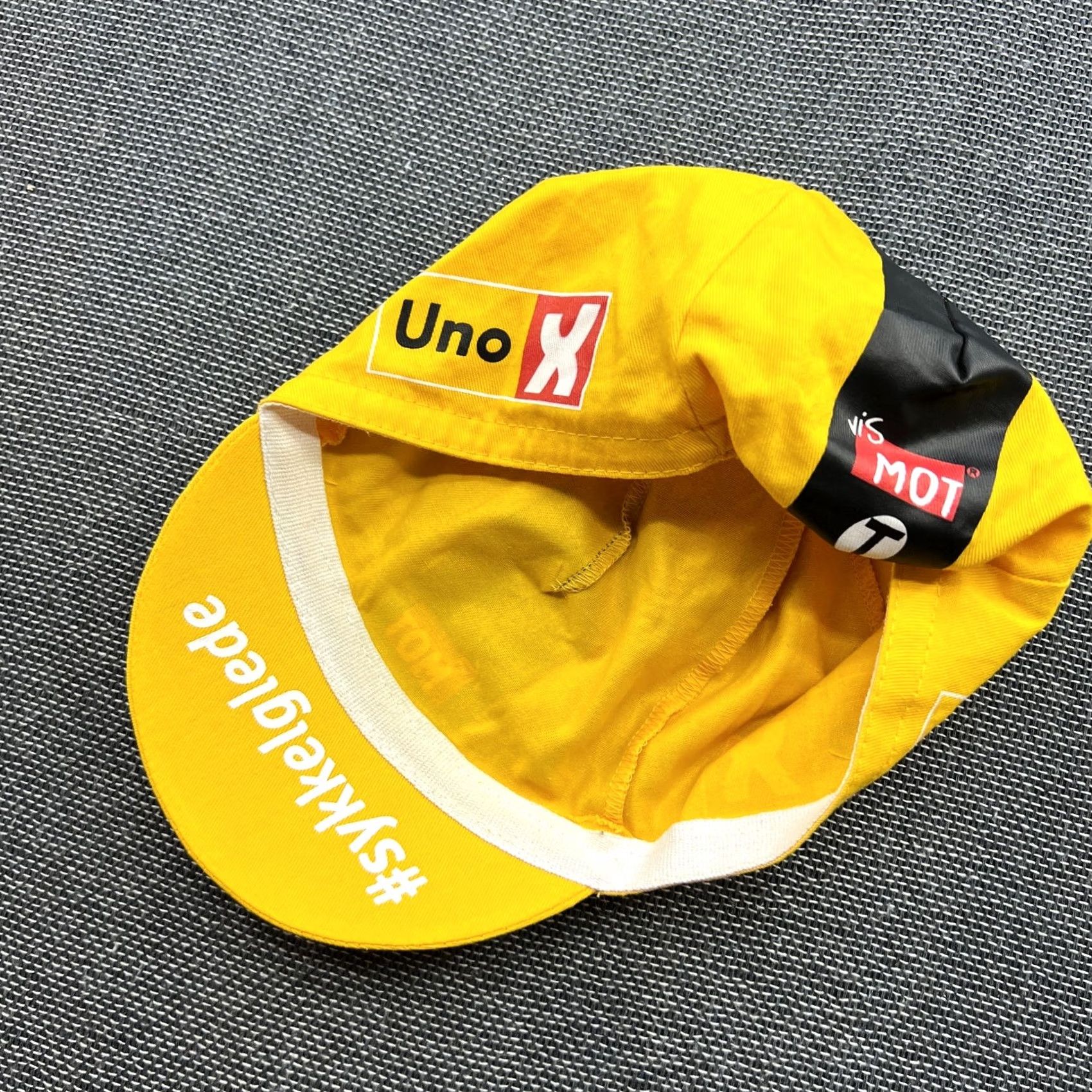 Vintage Bioracer Uno-X Cycling Cap Hat One Size Yellow Racing unox Size ONE SIZE - 4 Thumbnail