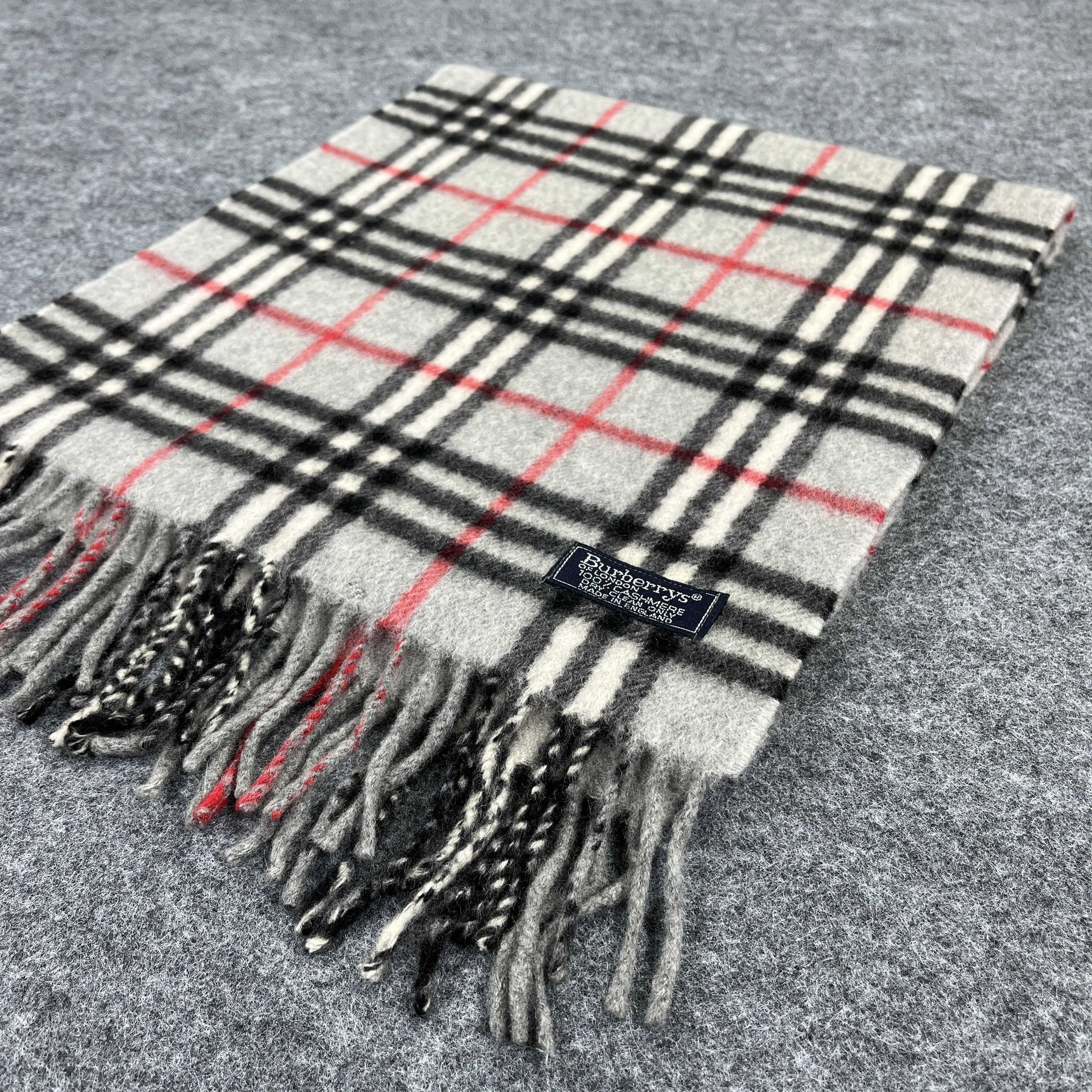 Burberry Vintage Burberry Scarf / Muffler / Neckwear Size ONE SIZE - 11 Thumbnail