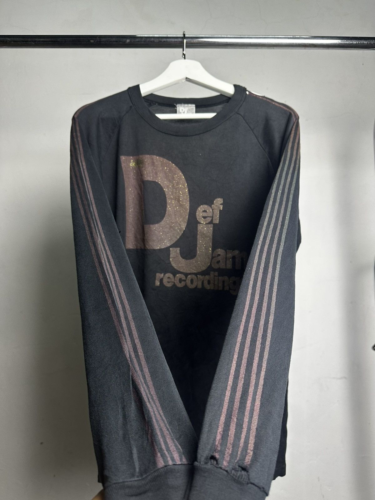 Vintage THRASHED 90’s DefJam Records Europe Longsleeve Tshirt Size US L / EU 52-54 / 3 - 5 Thumbnail