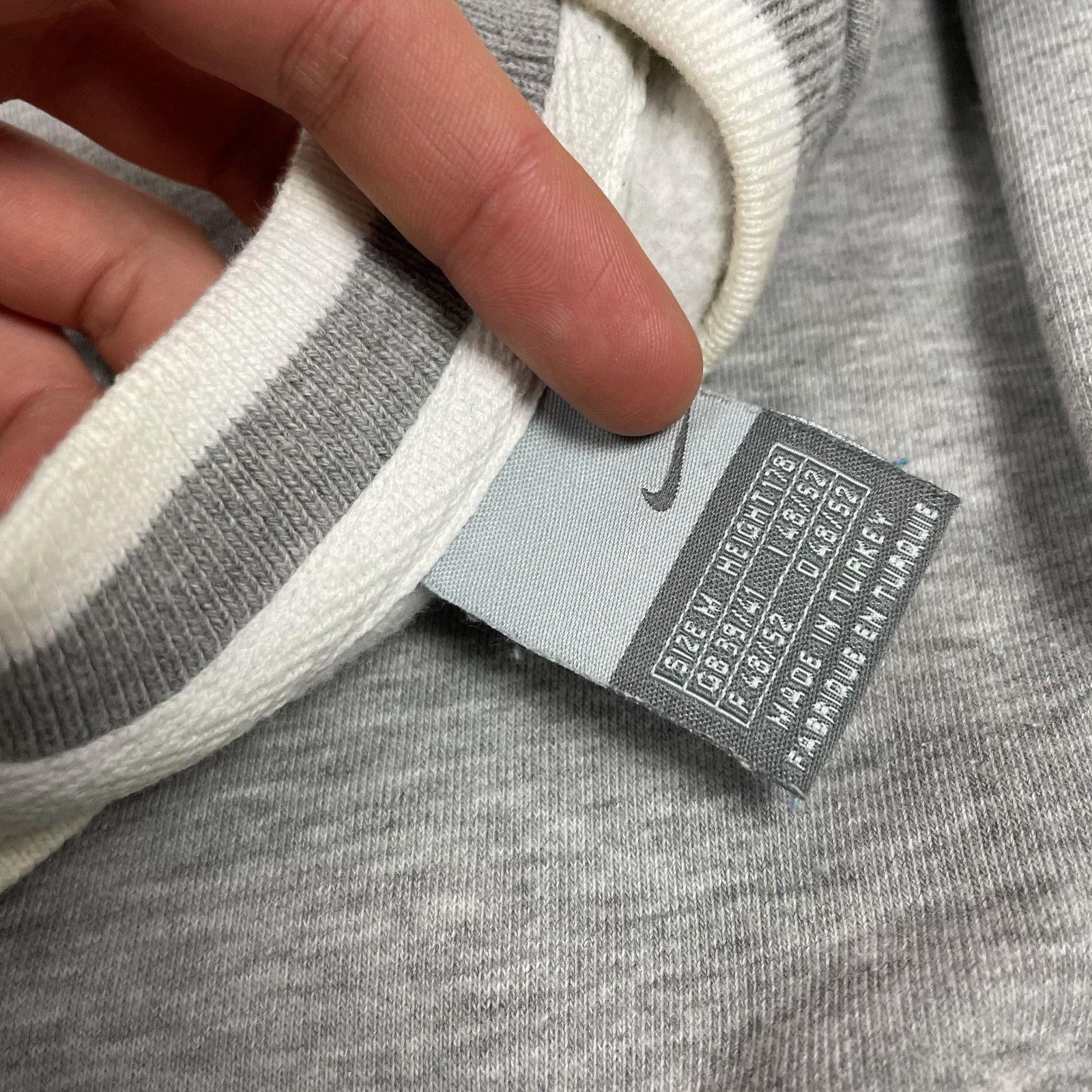 Nike × Vintage Nike Men's Heather Gray Swoosh Pullover Sweatshirt Medium Size US M / EU 48-50 / 2 - 6 Thumbnail