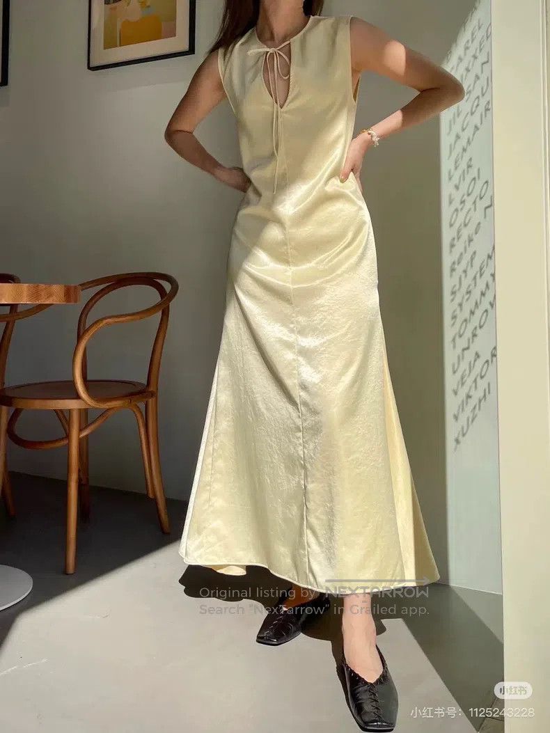 Jil Sander Jil Sander size 36 Chicken Yellow Satin Sleeveless Maxi Dre Size XS / US 0-2 / IT 36-38 - 9 Thumbnail