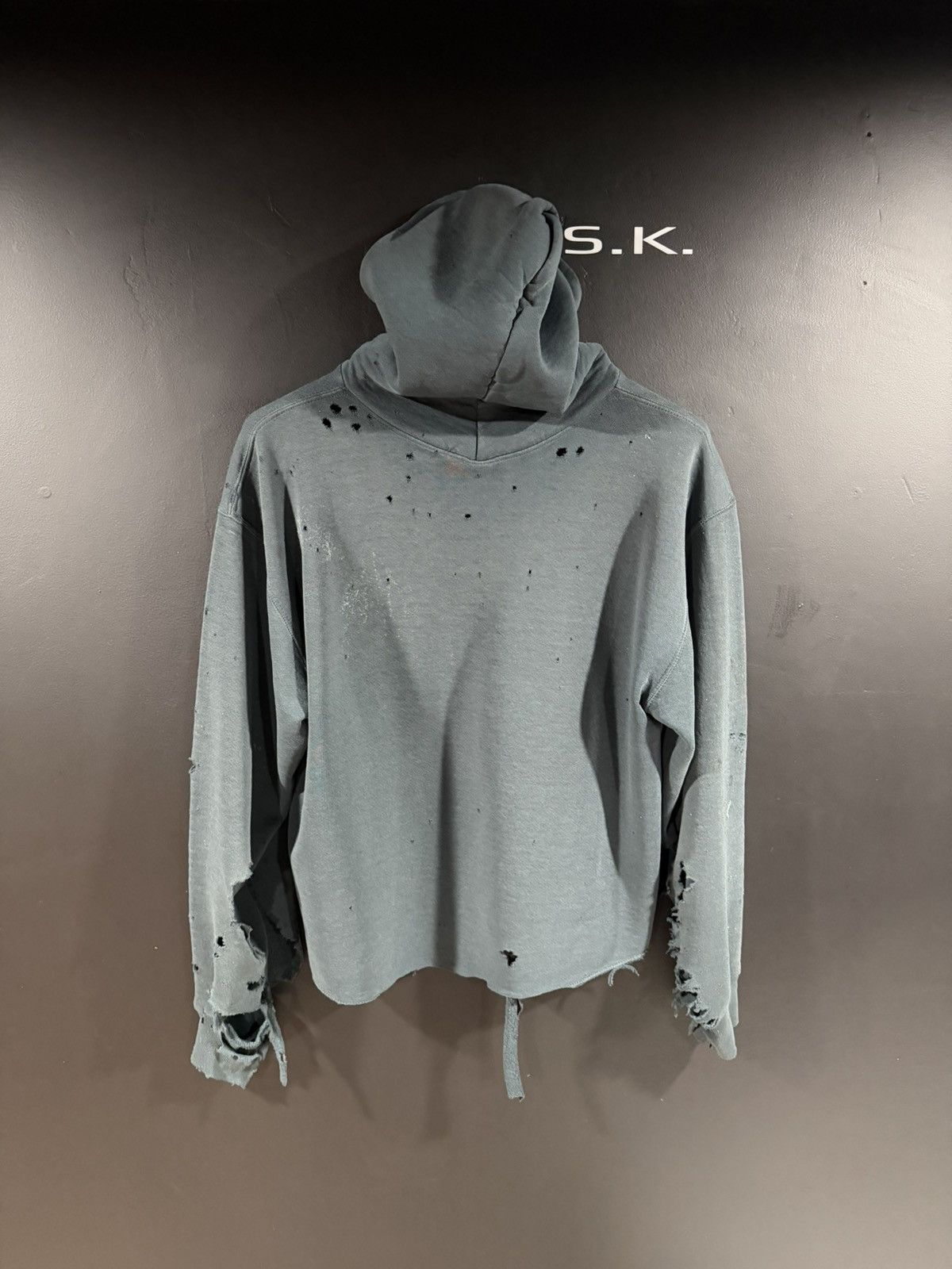 Vintage 1990s Vintage Faded Grunge Punk Thrashed Cropped Hoodie L Size US L / EU 52-54 / 3 - 10 Thumbnail