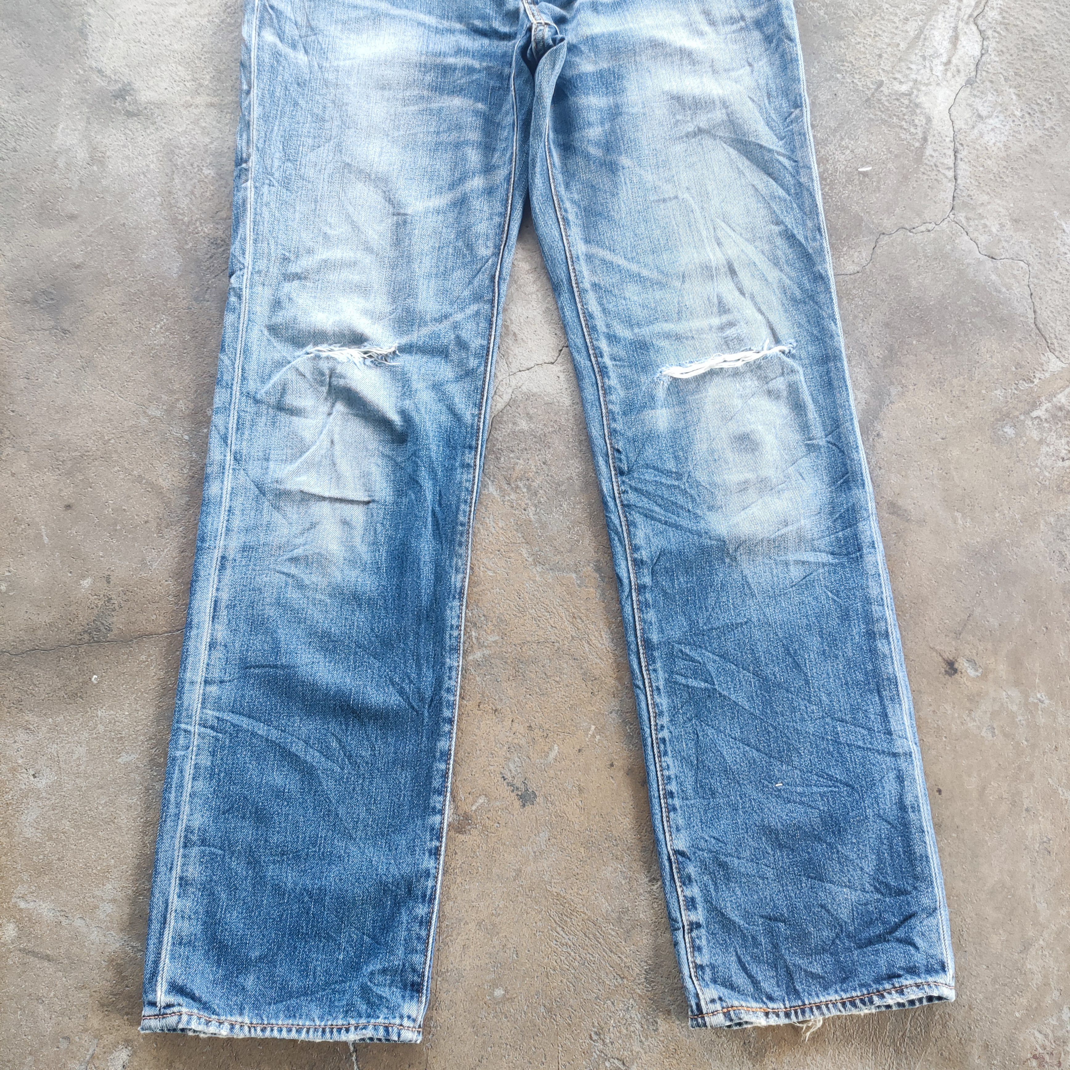 Levi's Vintage Levi's 505 Brand Ripped Jeans faded pants Size US 35 - 4 Thumbnail