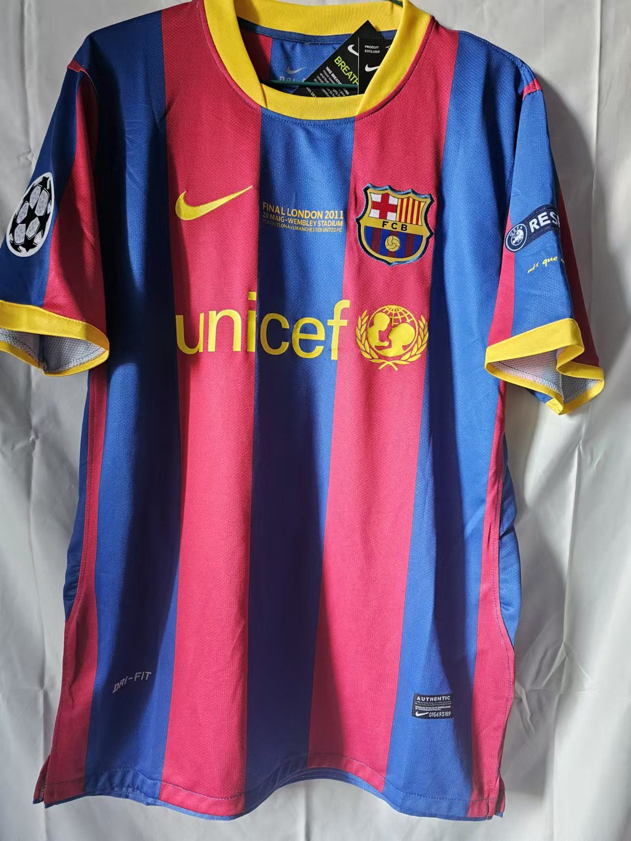 Other 2010 2011 Barcelona #10 Messi Jersey Home Size US XL / EU 56 / 4 - 2 Thumbnail