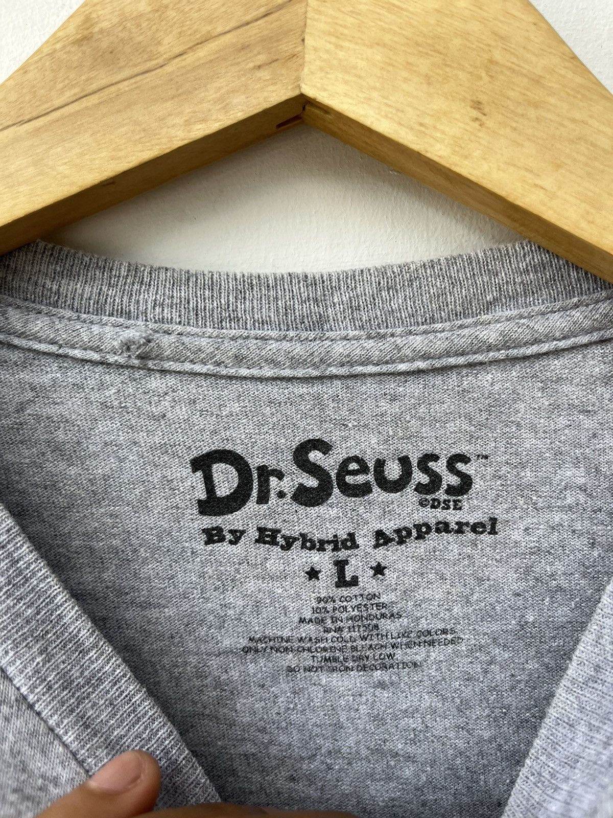 Japanese Brand Y2K Dr Seuss Santa Body Tees Size US L / EU 52-54 / 3 - 6 Thumbnail