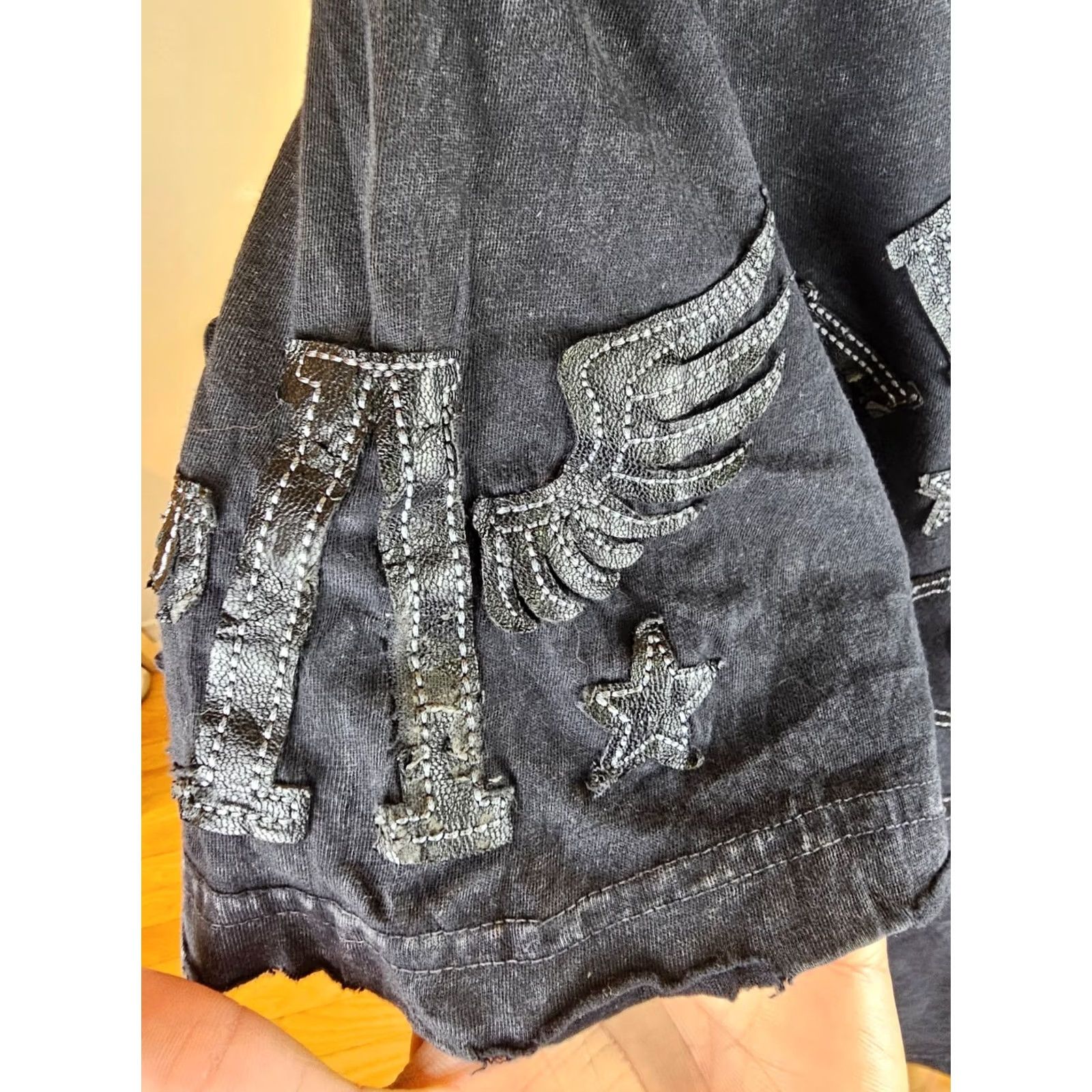 Affliction VINTAGE AFFLICTION CROSS GRUNGE PATCH T-SHIRT SZ MEDIUM Size US L / EU 52-54 / 3 - 5 Thumbnail