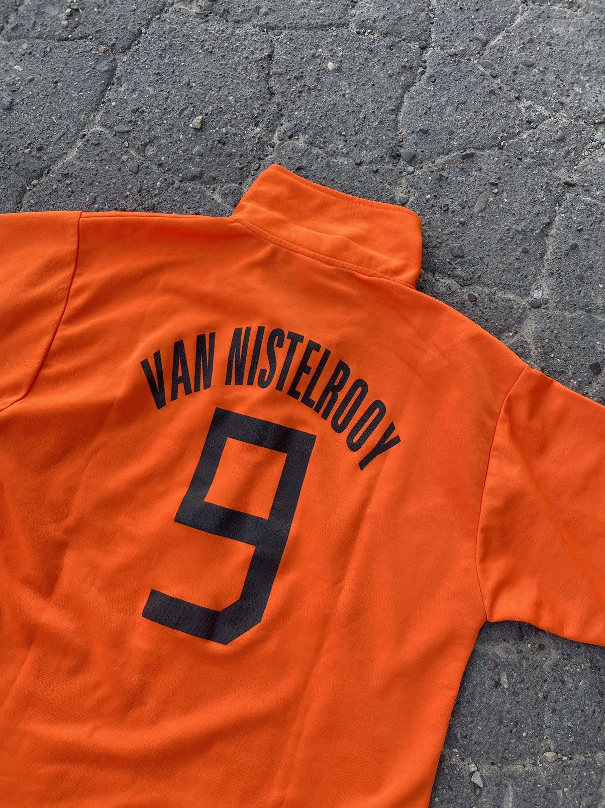 Vintage Van Nistelrooy Nederland distressed jersey soccer Size US M / EU 48-50 / 2 - 5 Thumbnail