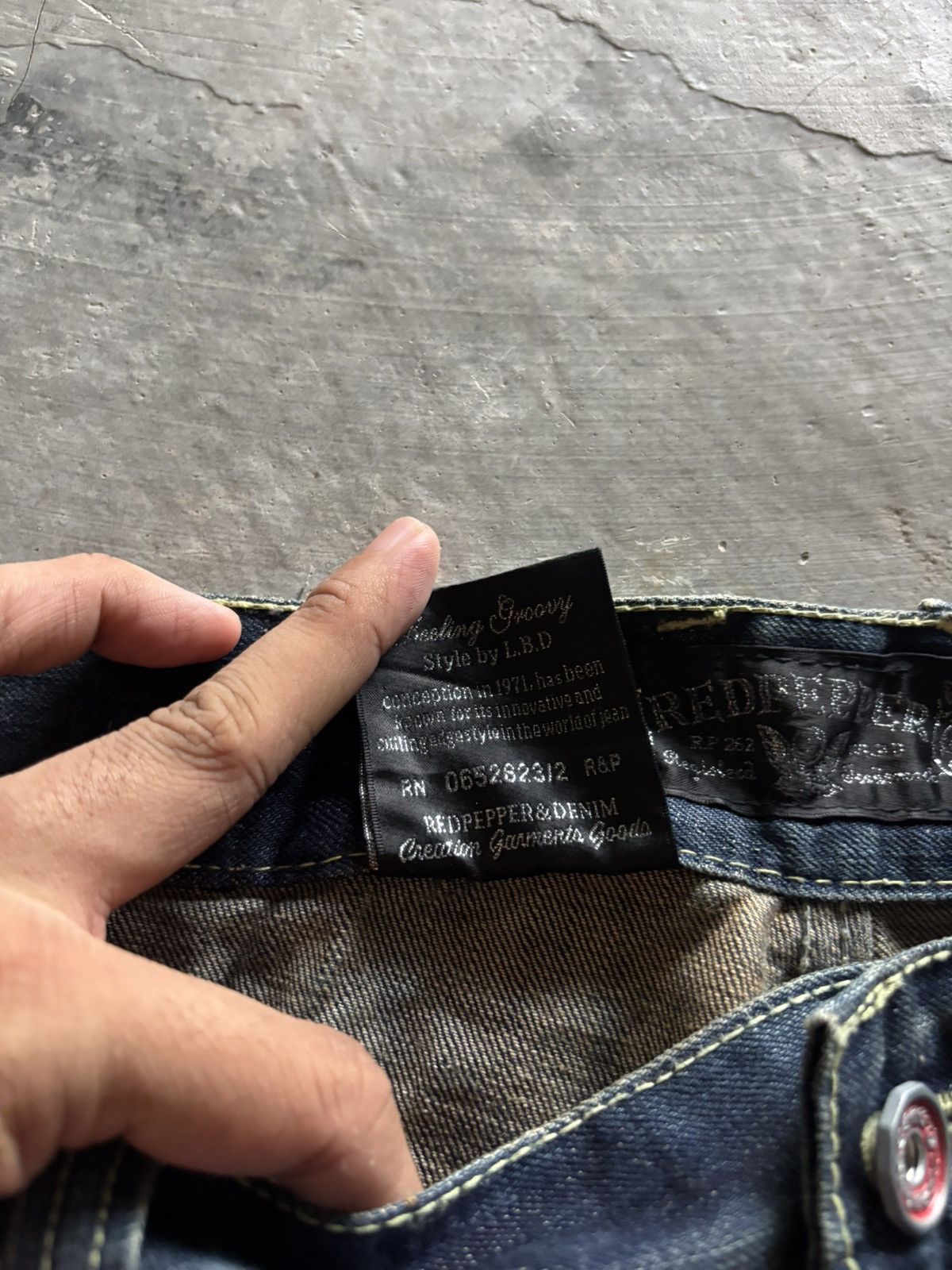 If Six Was Nine FLARE RED PEPPER WING POCKET RUSTY MUDMAX JAPANESE DENIM Size US 36 / EU 52 - 6 Thumbnail