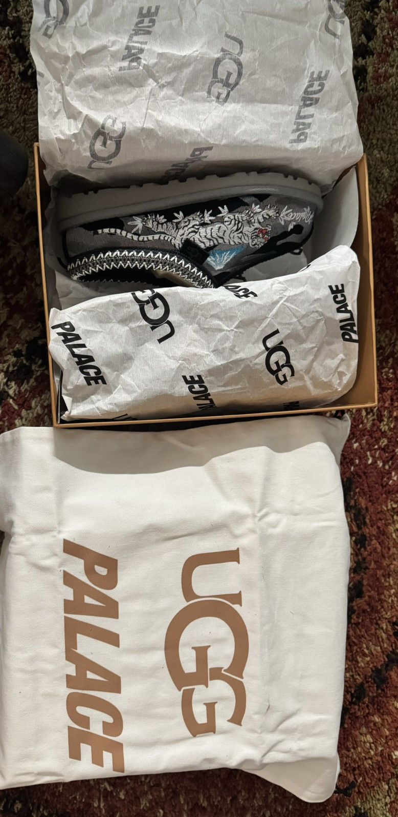Palace × Ugg Palace x UGG Tasman Slipper Black Camo SIZE 3M | CHECK DESC. Size US 5 / EU 37 - 7 Thumbnail